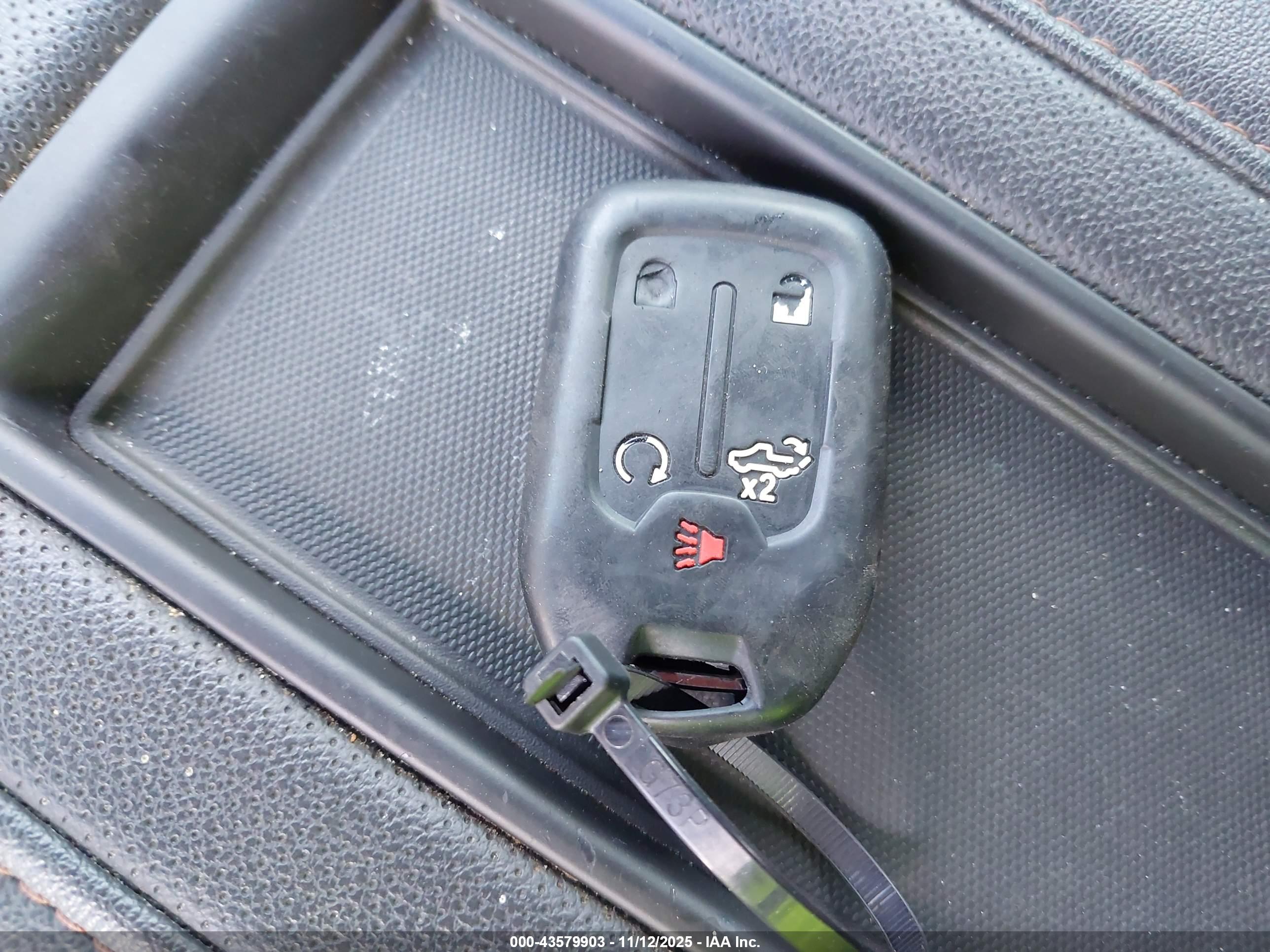 GMC SIERRA image 11