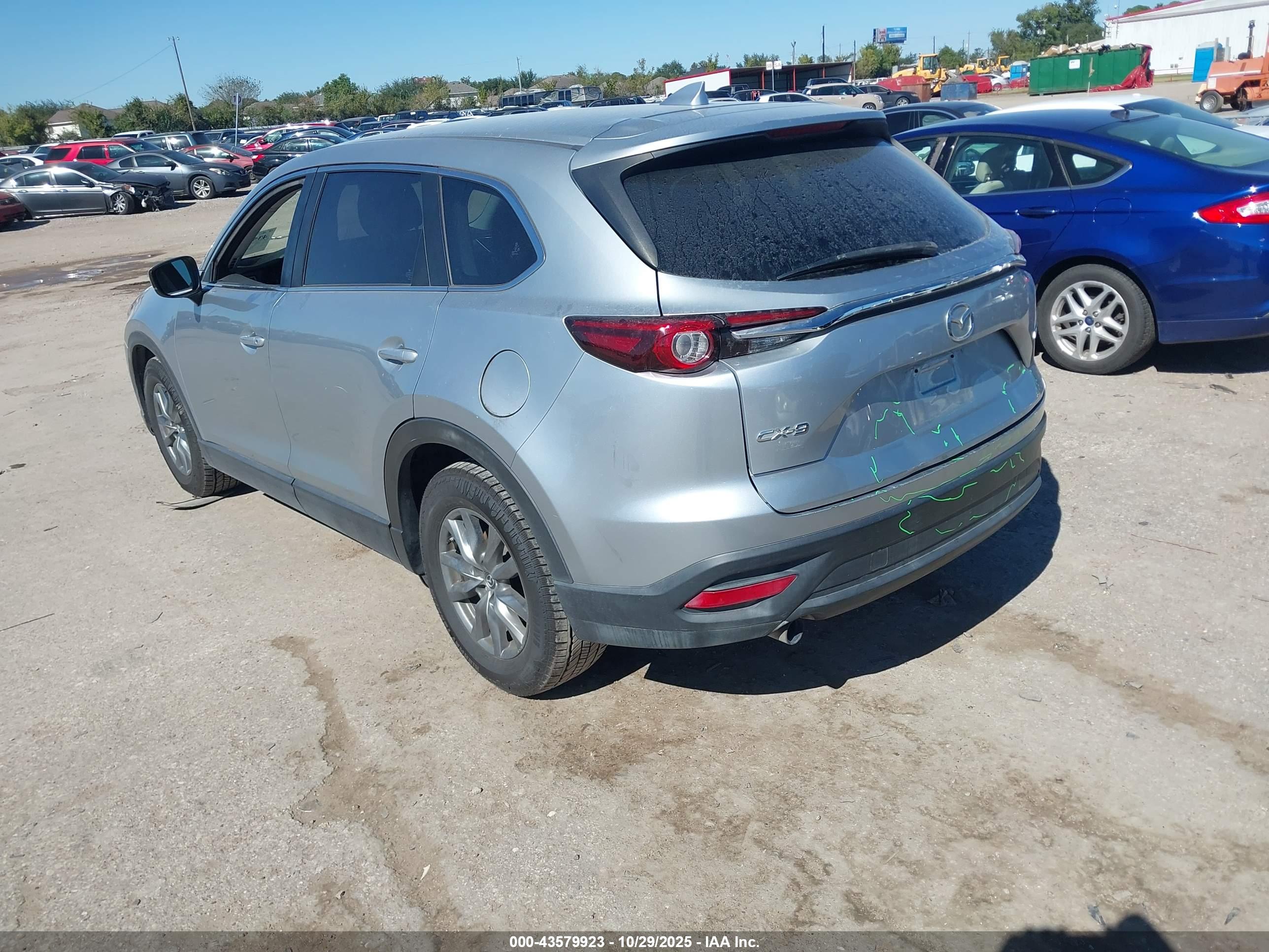 MAZDA CX-9 image 3