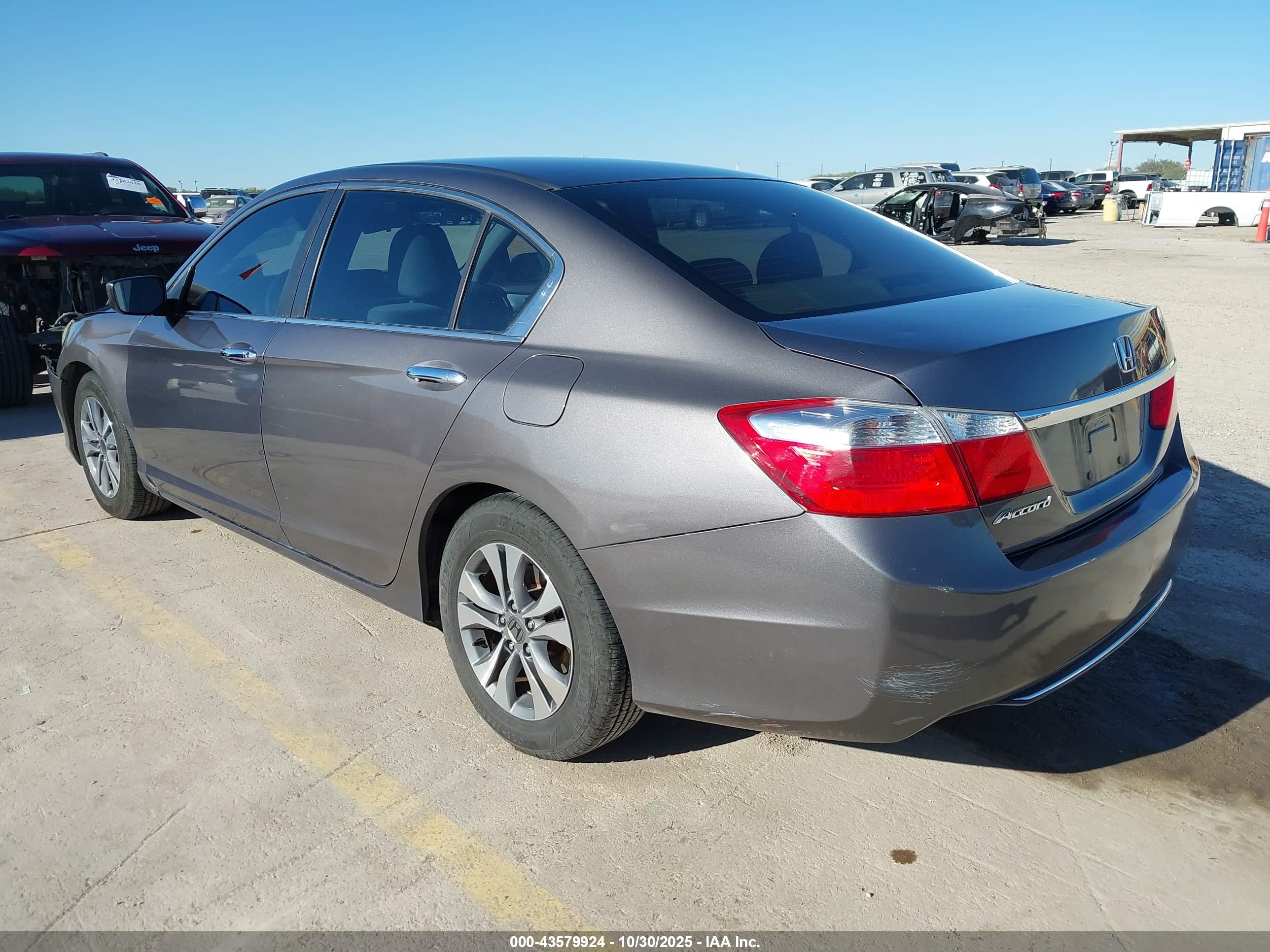 HONDA ACCORD image 3