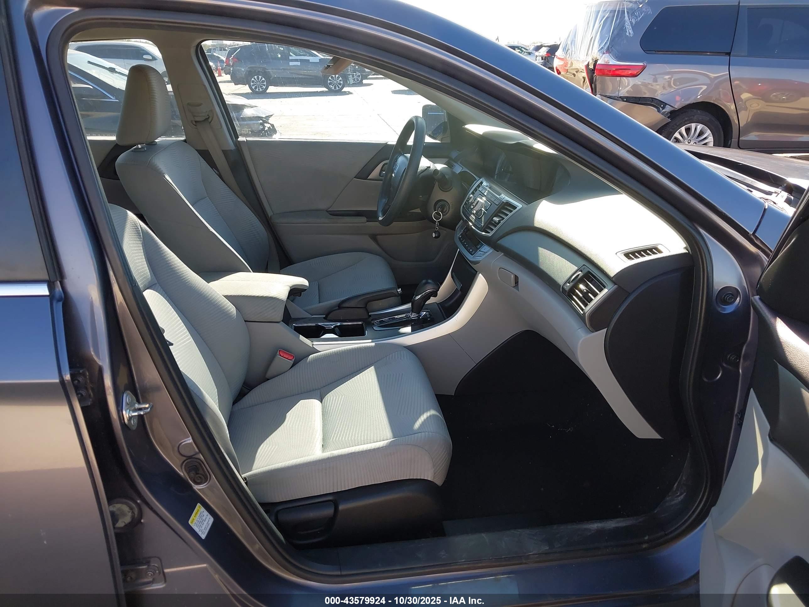 HONDA ACCORD image 5
