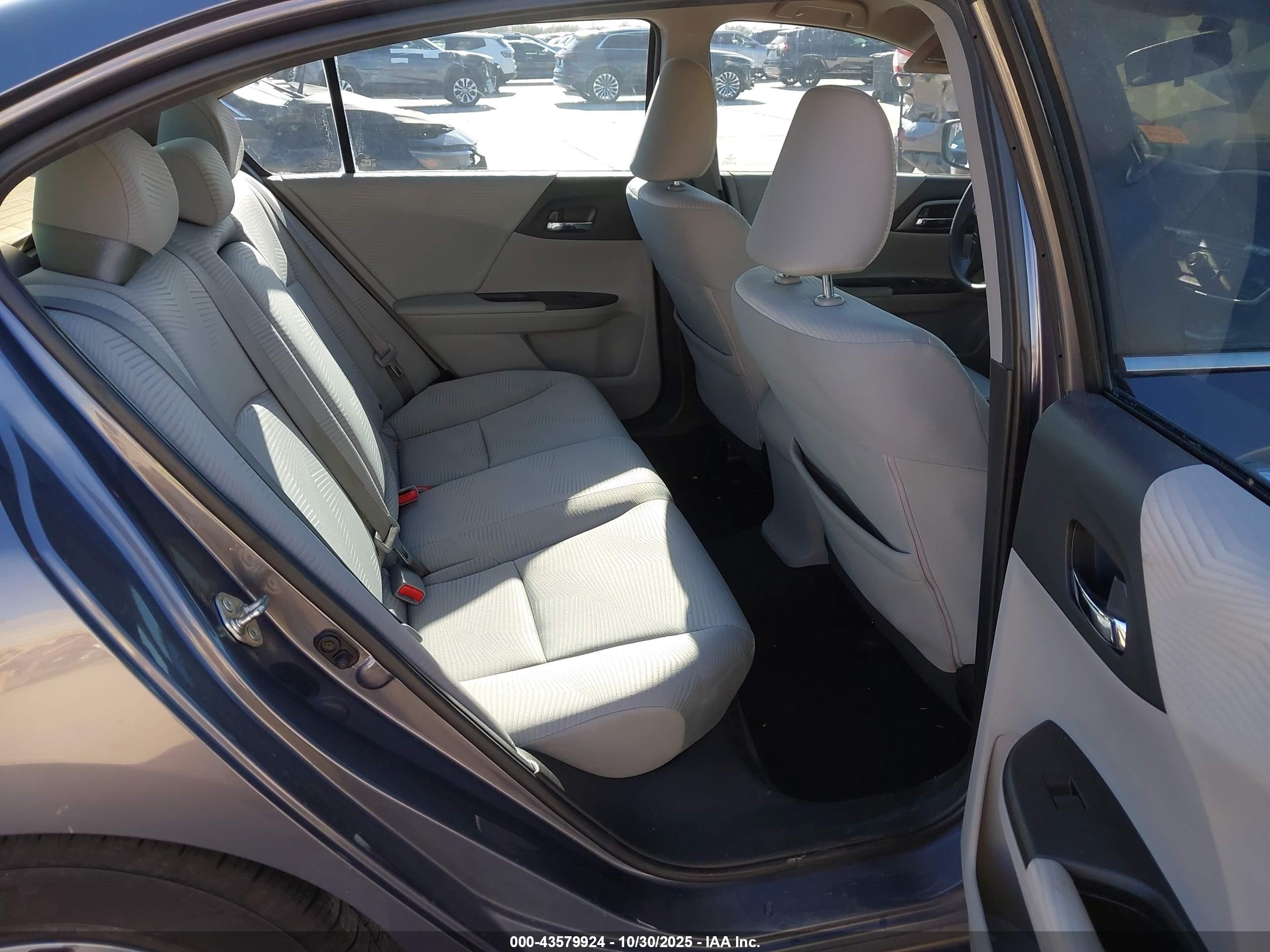 HONDA ACCORD image 8