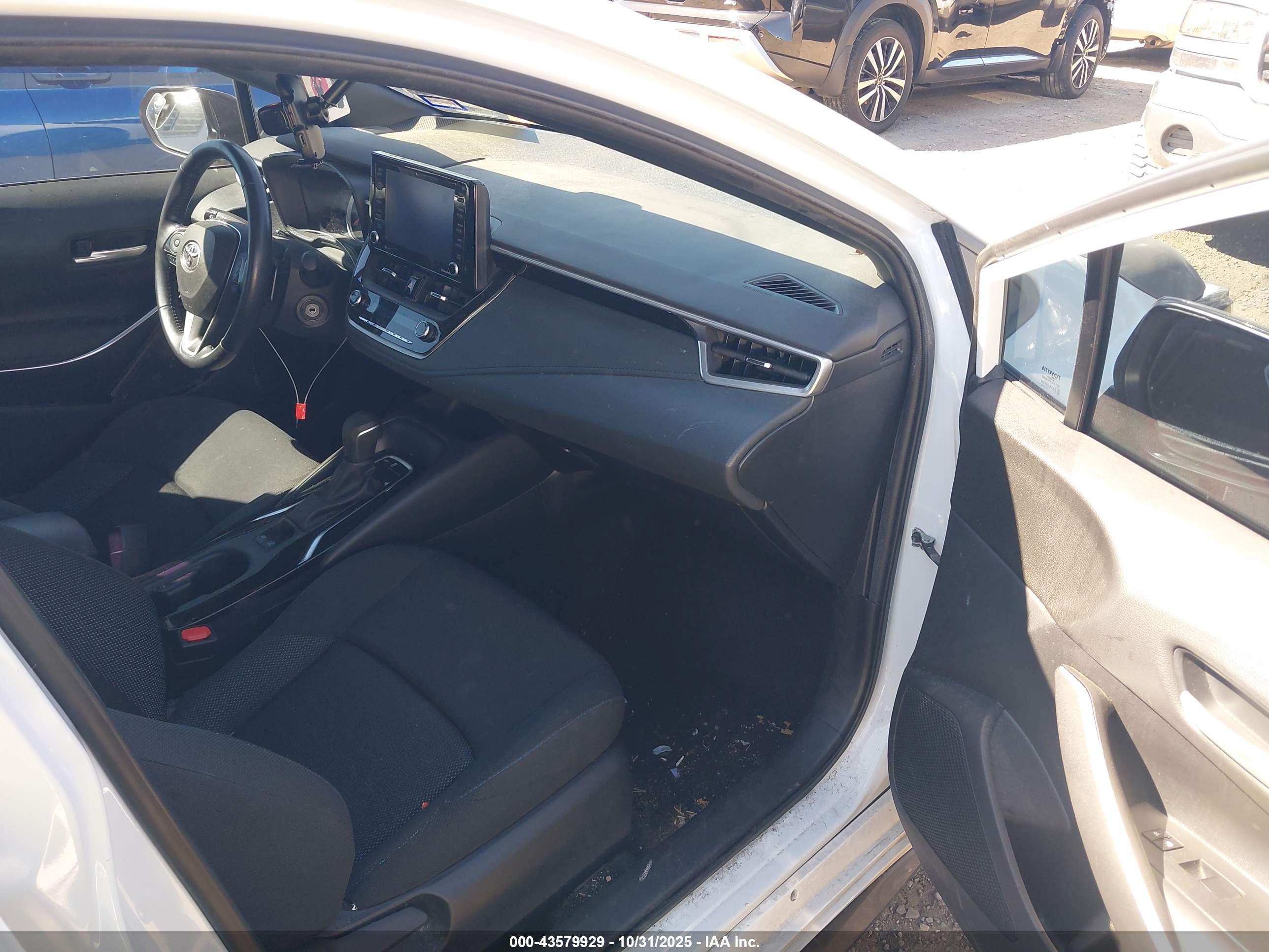 TOYOTA COROLLA image 5