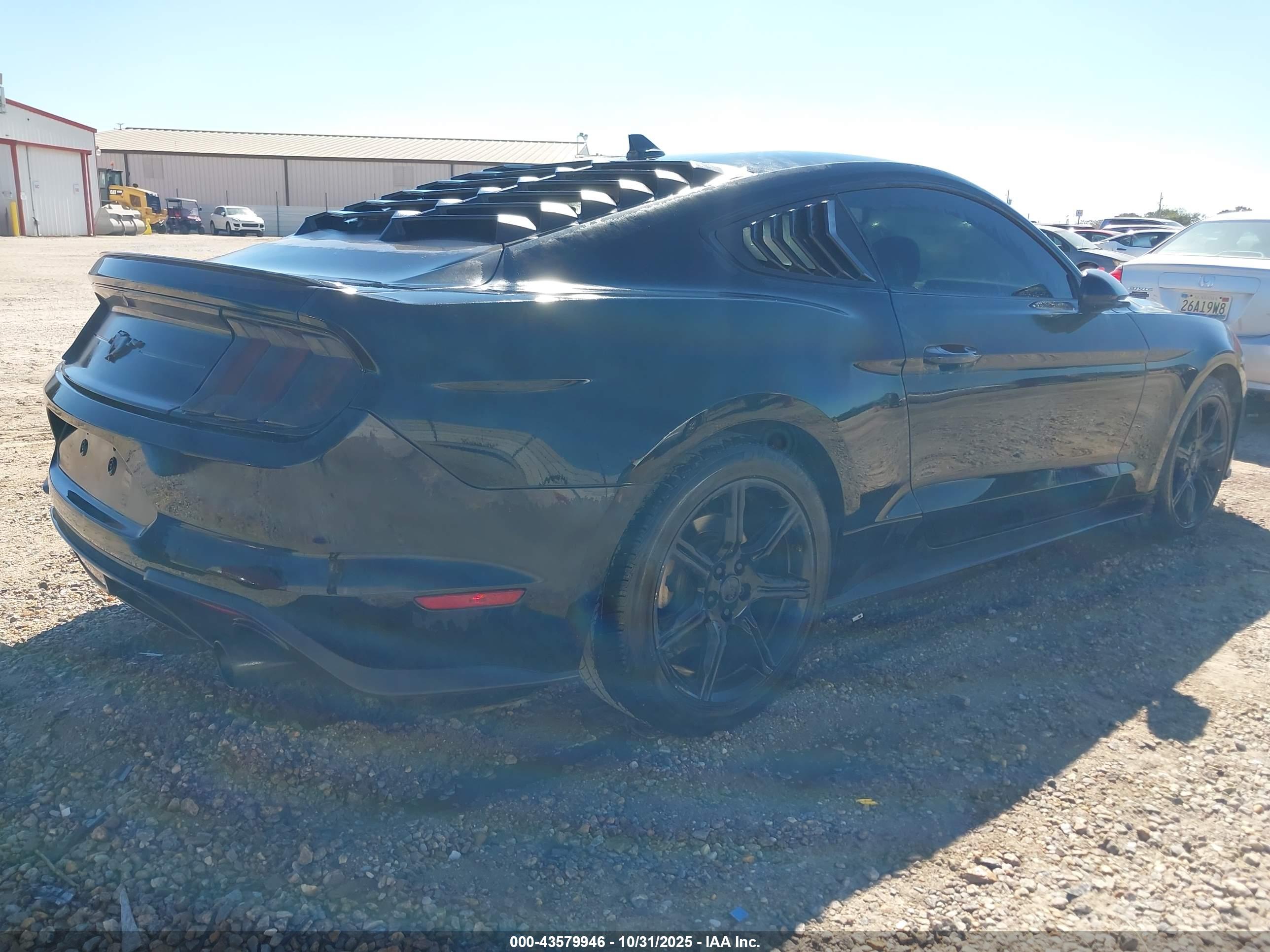 FORD MUSTANG image 4