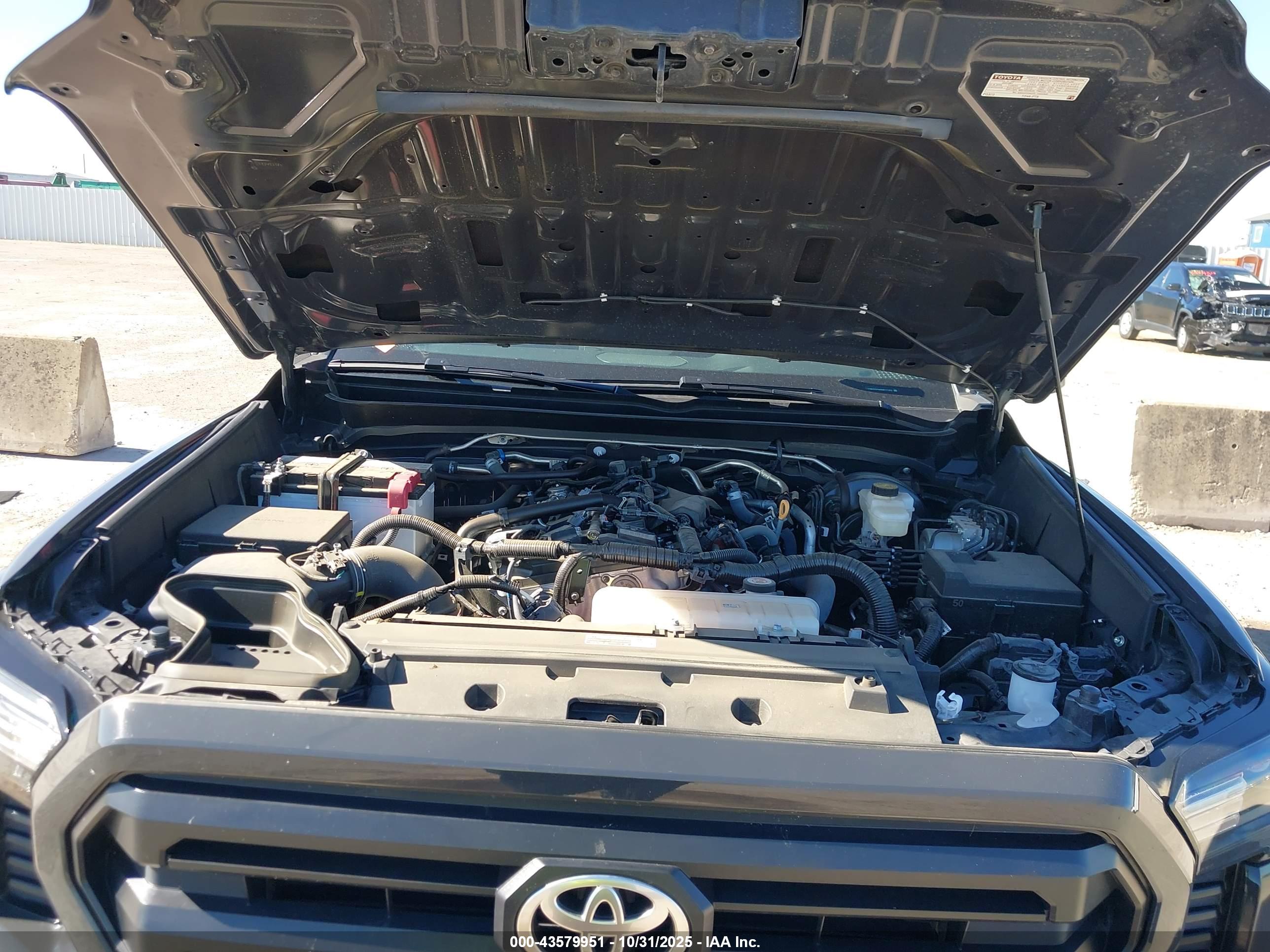 TOYOTA TACOMA image 10