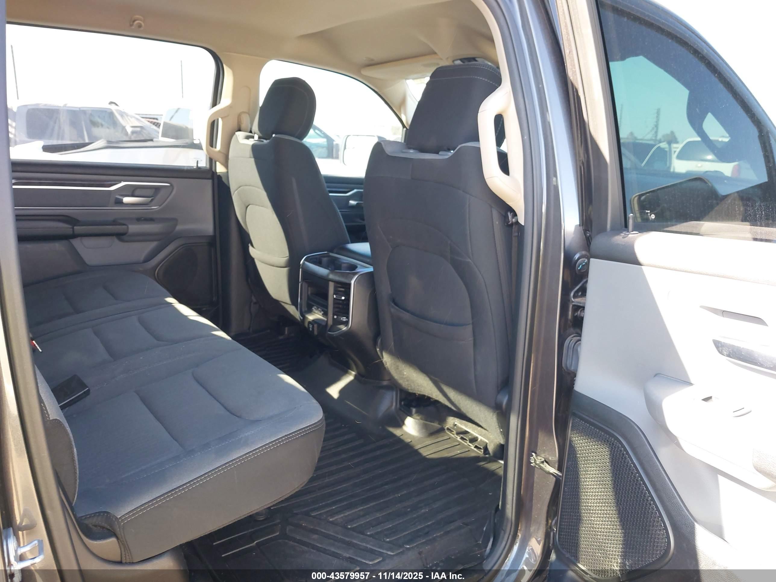 RAM 1500 image 8