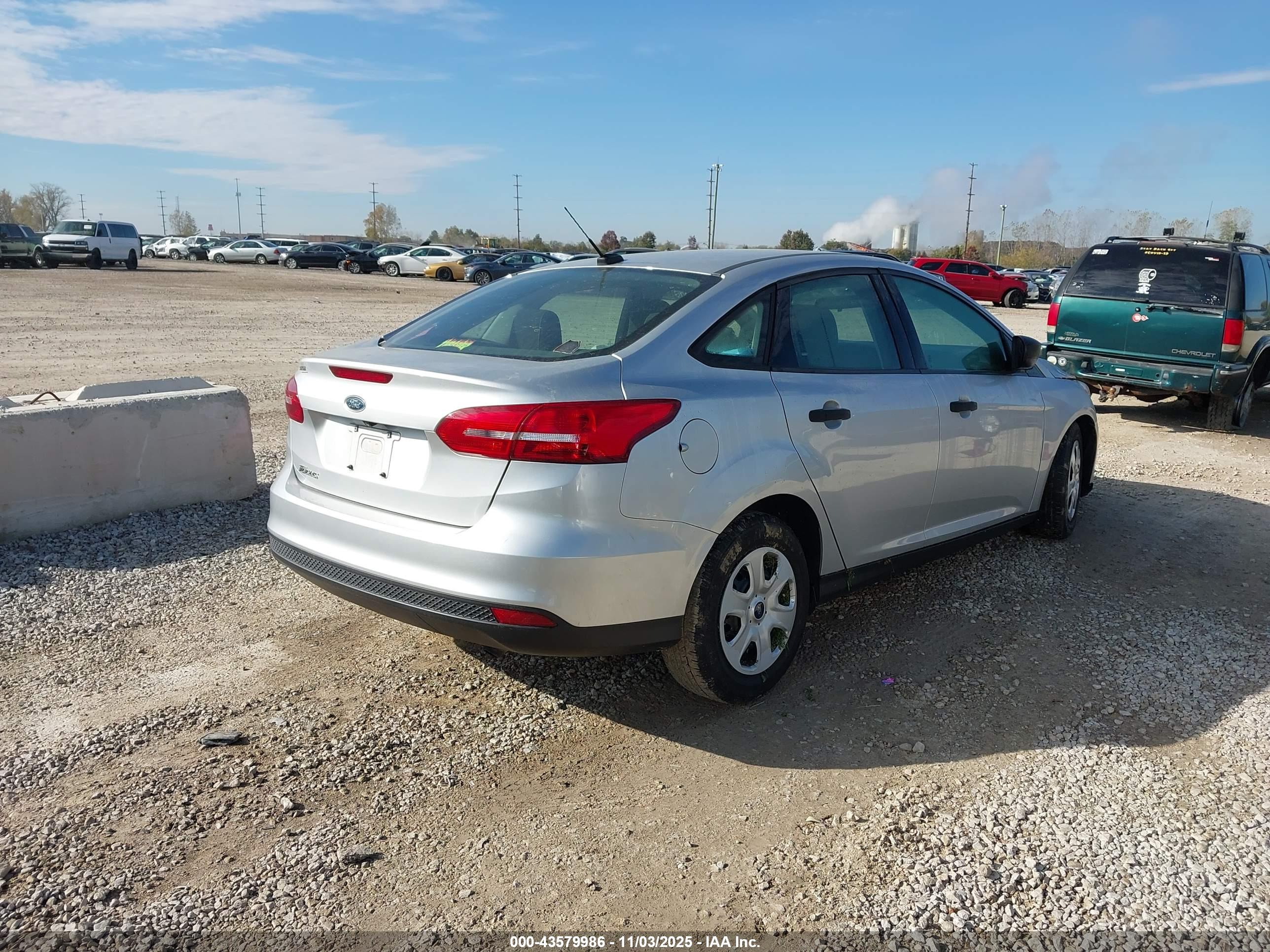 FORD FOCUS image 4
