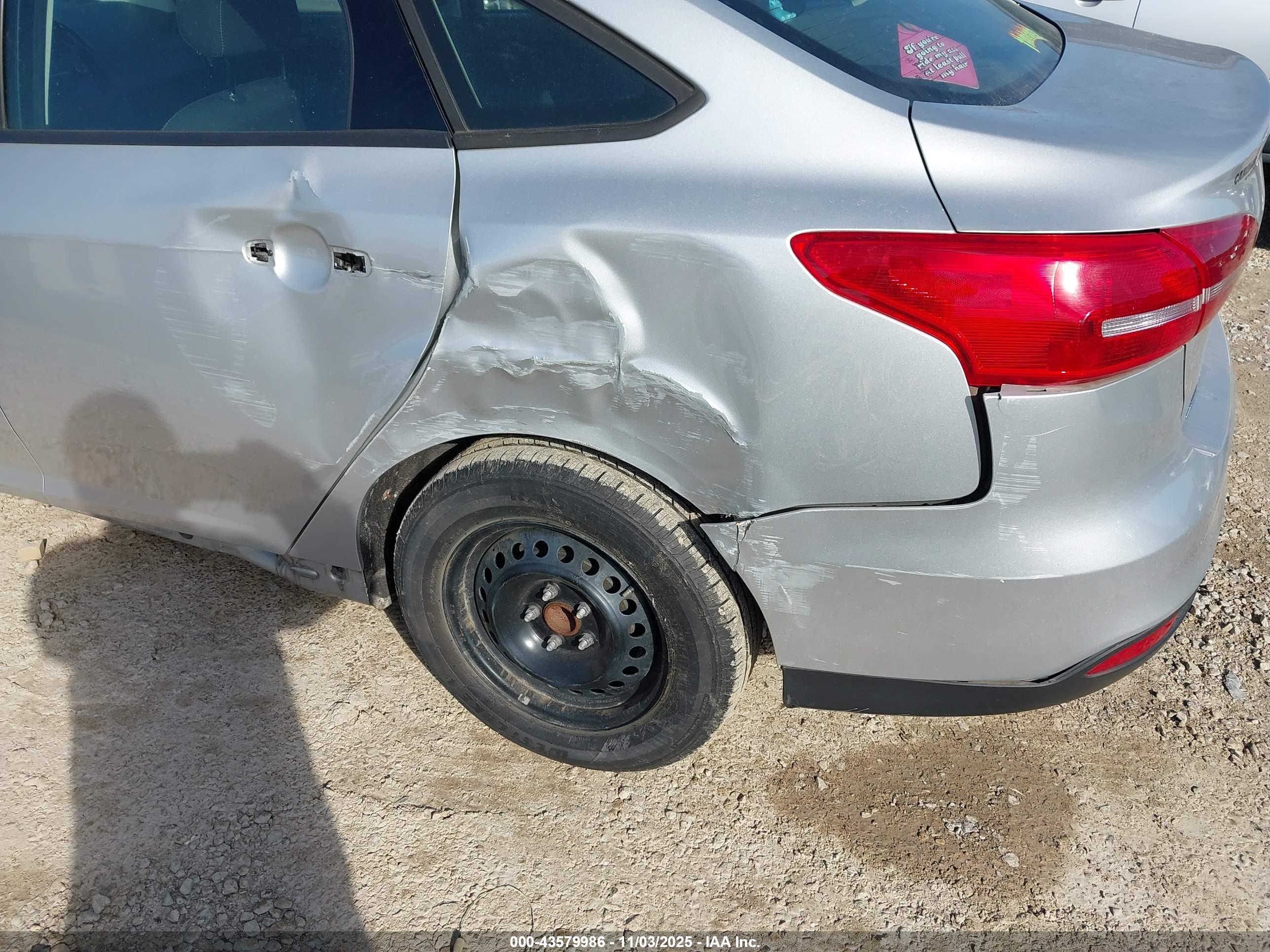 FORD FOCUS image 6