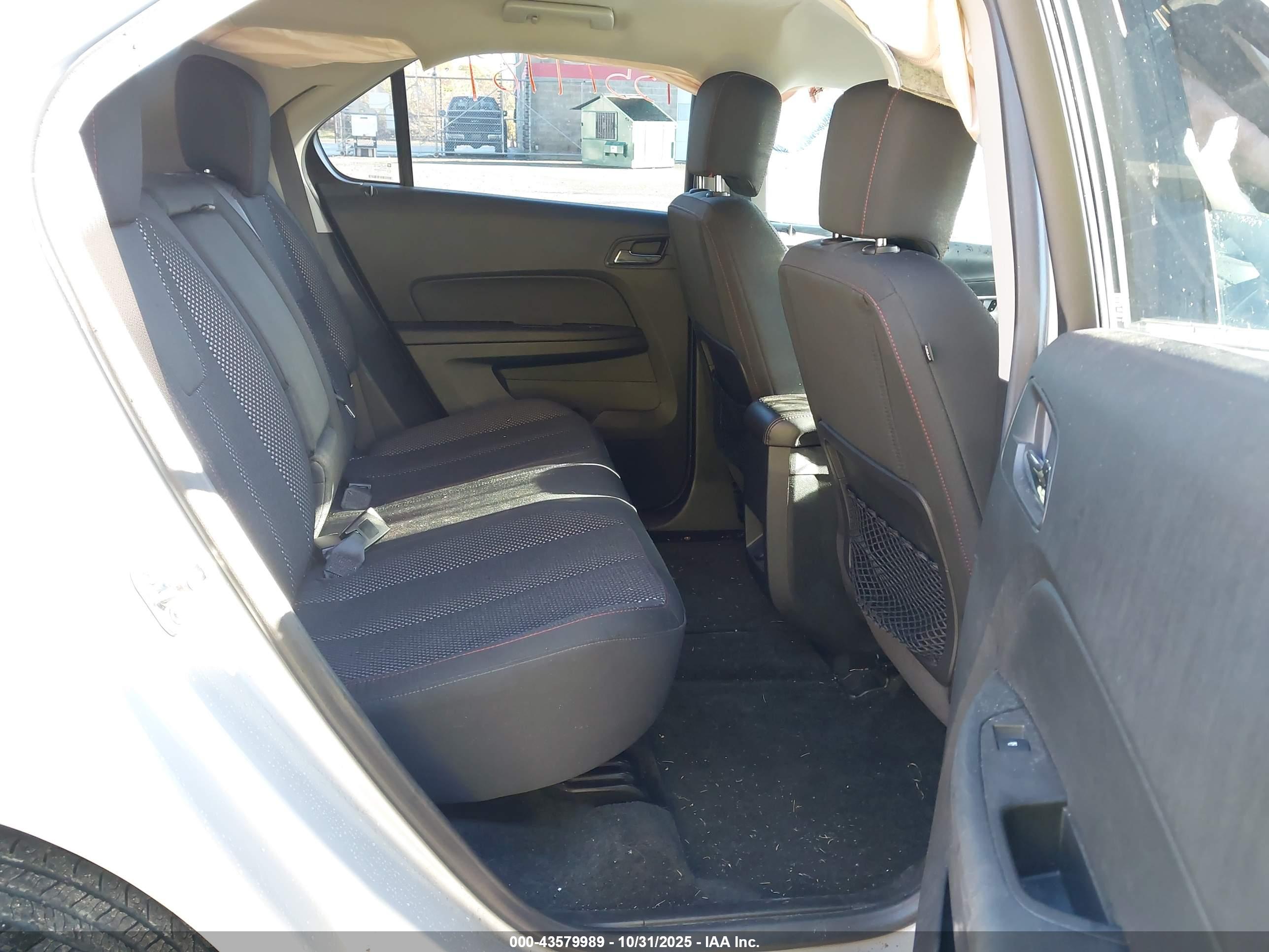 CHEVROLET EQUINOX image 8