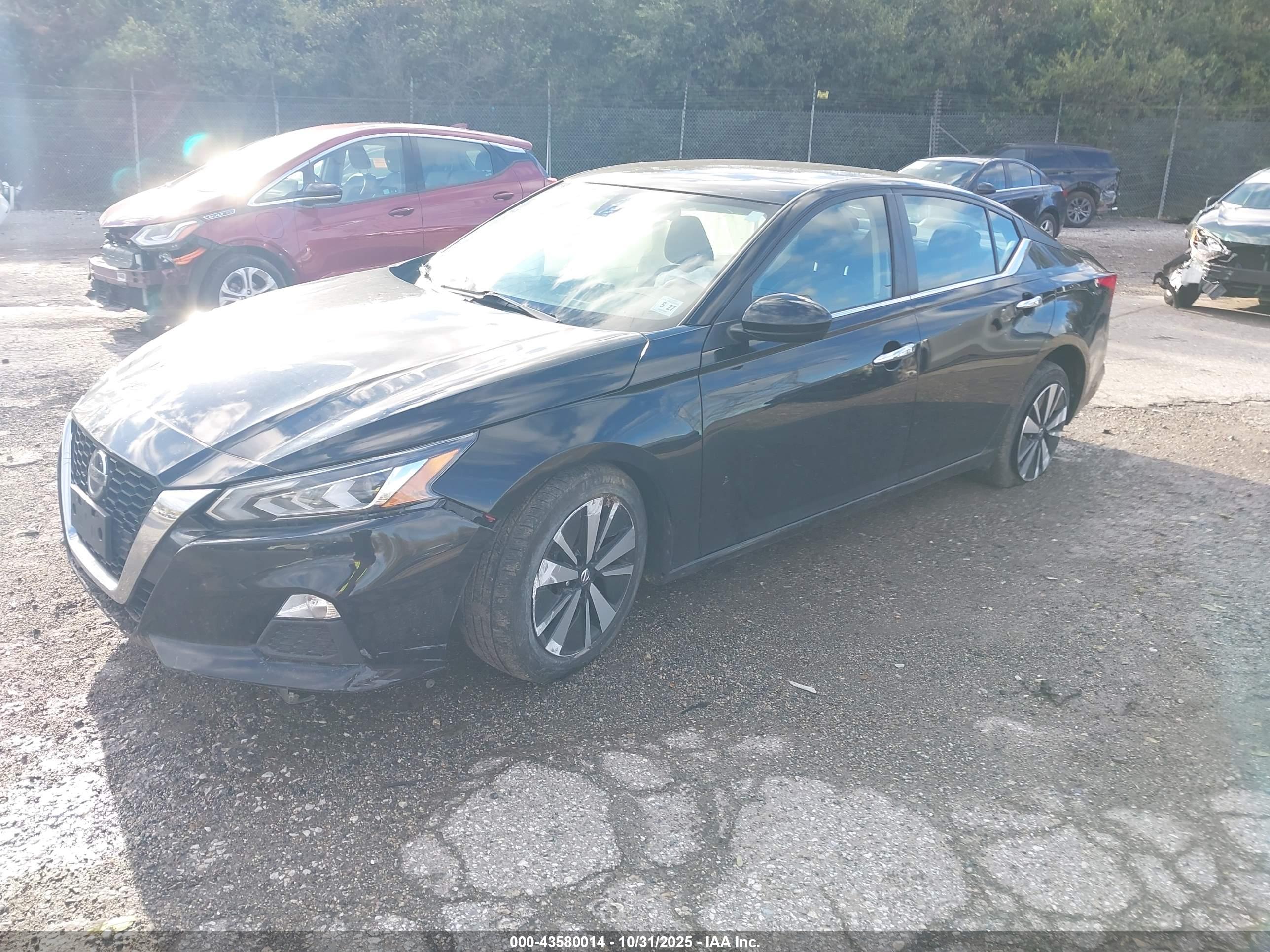 NISSAN ALTIMA image 2