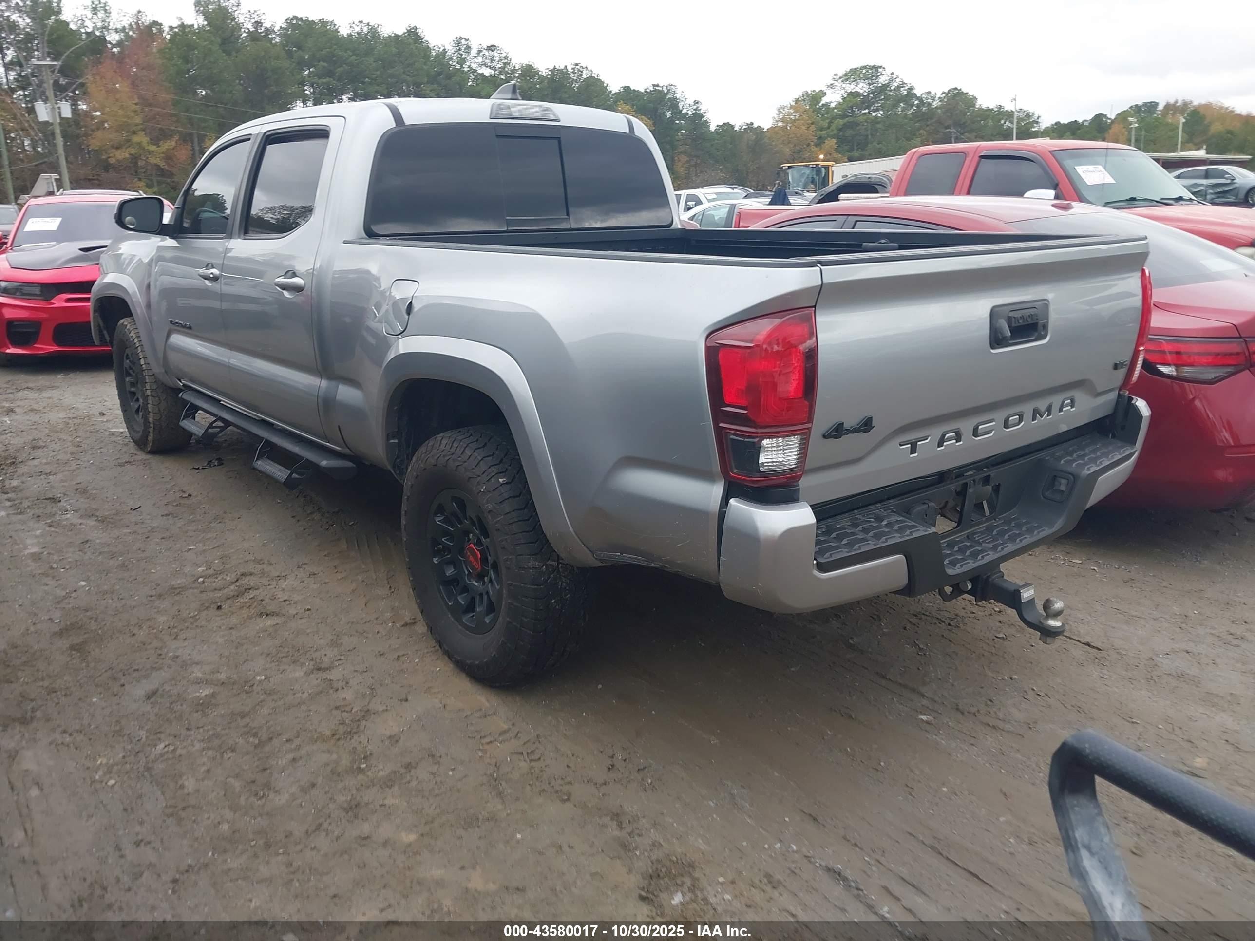 TOYOTA TACOMA image 3