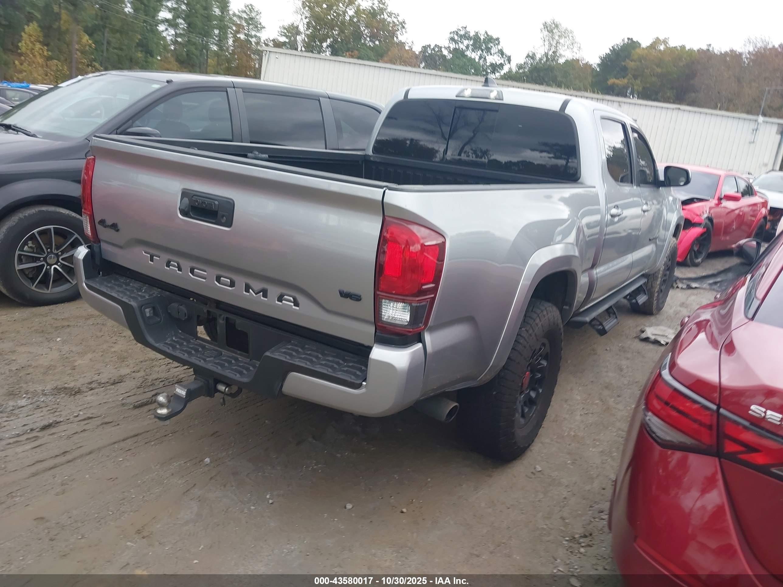 TOYOTA TACOMA image 4