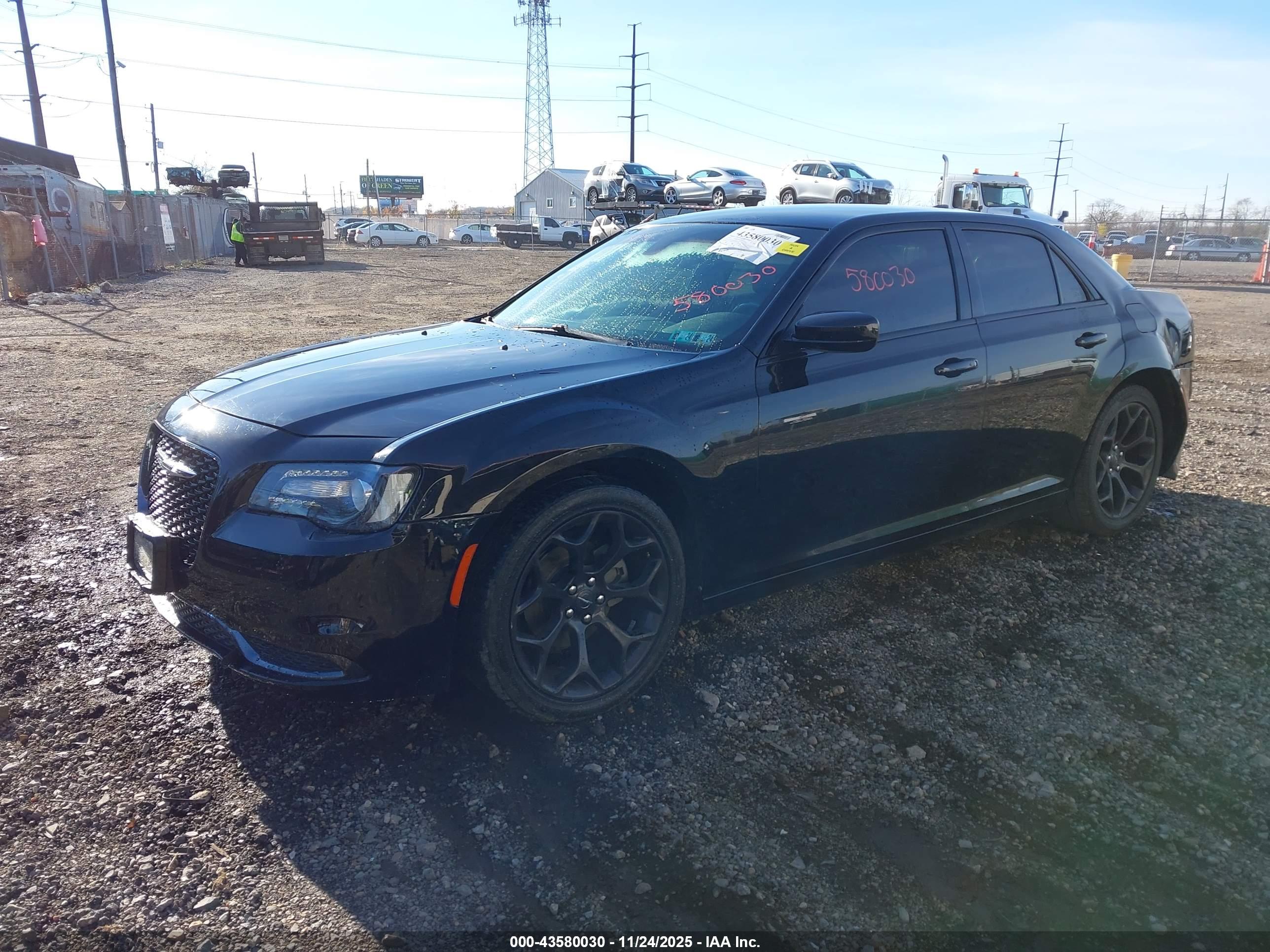 CHRYSLER 300 image 2