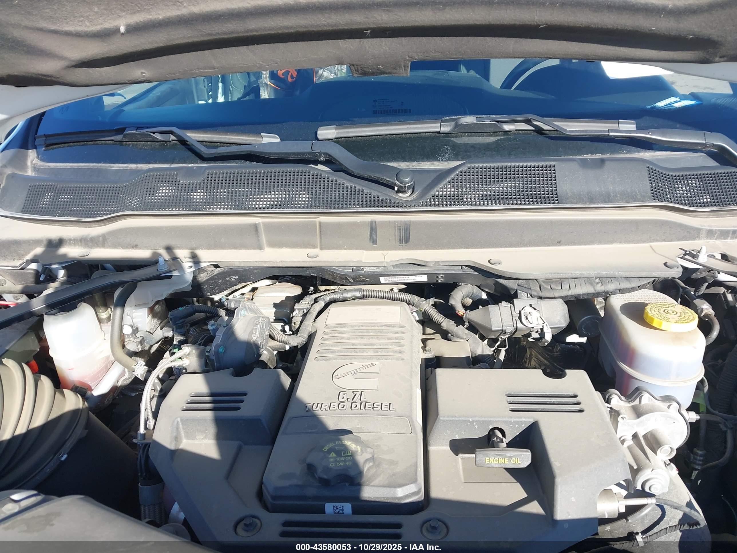 RAM 2500 image 10