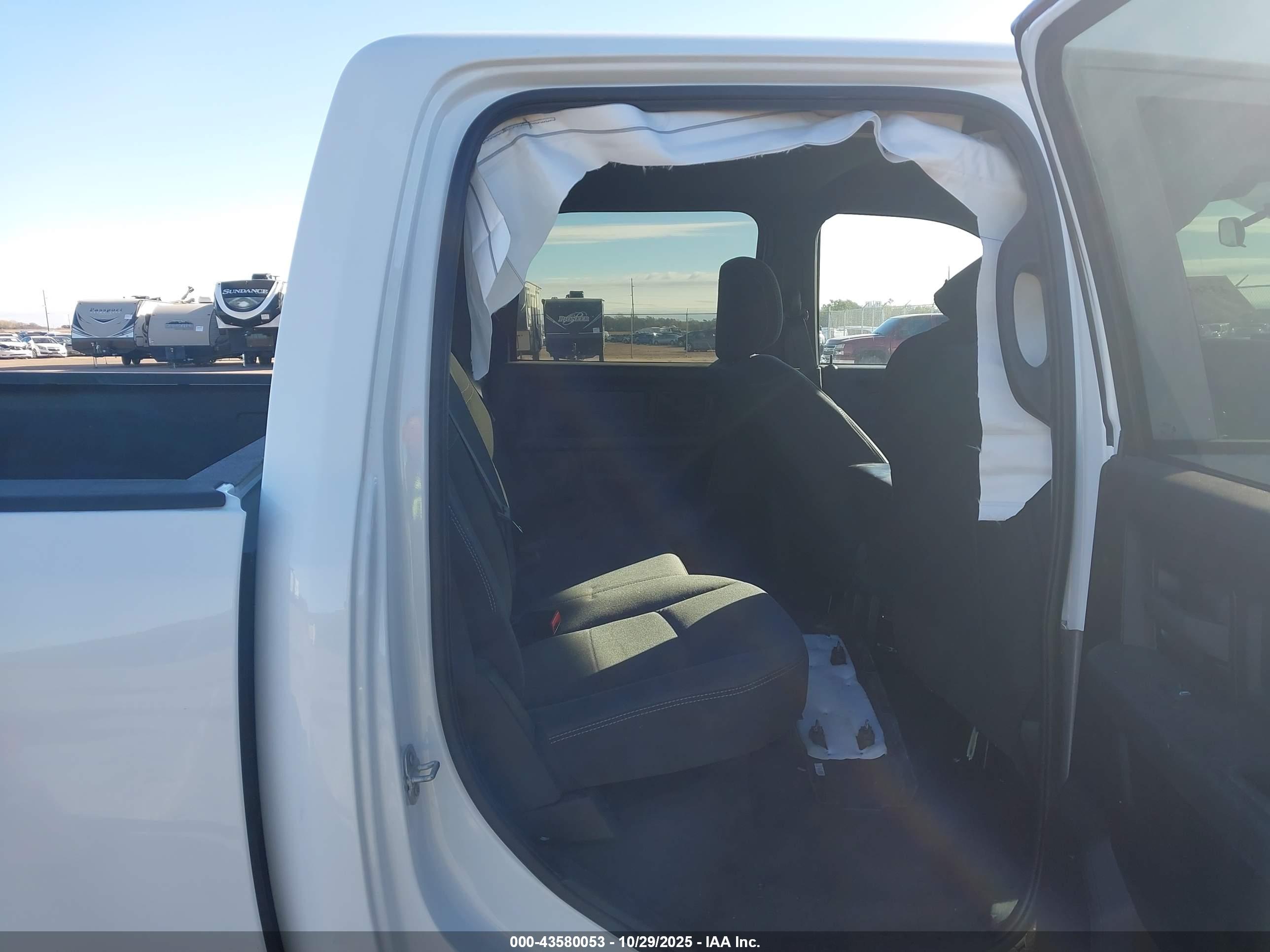 RAM 2500 image 8