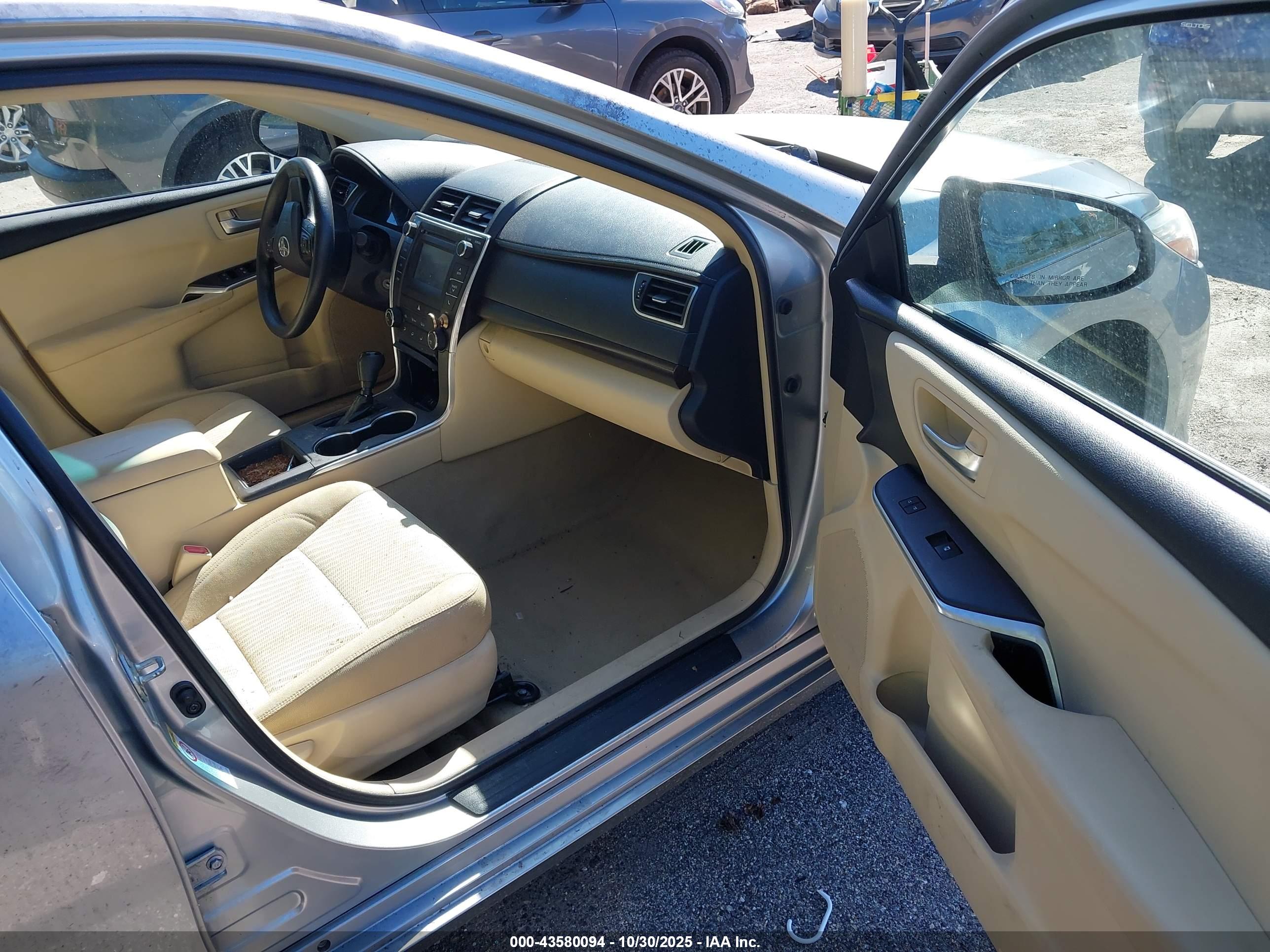 TOYOTA CAMRY image 5