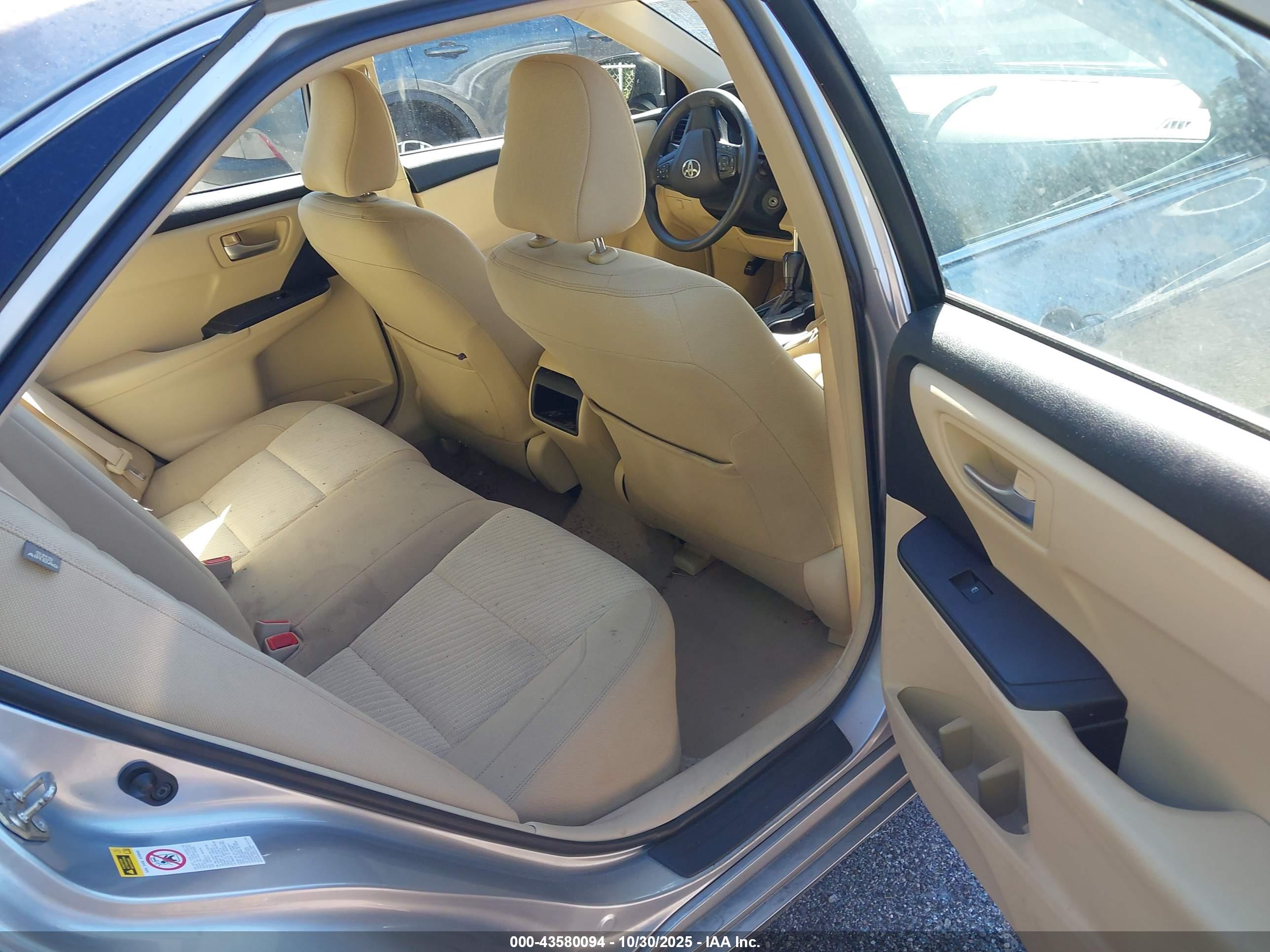 TOYOTA CAMRY image 8