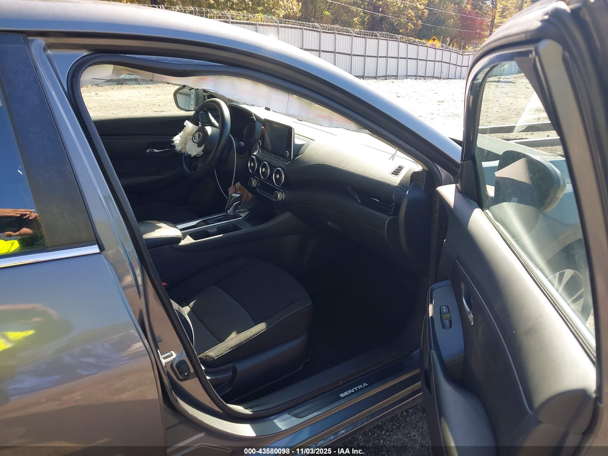 NISSAN SENTRA image 5