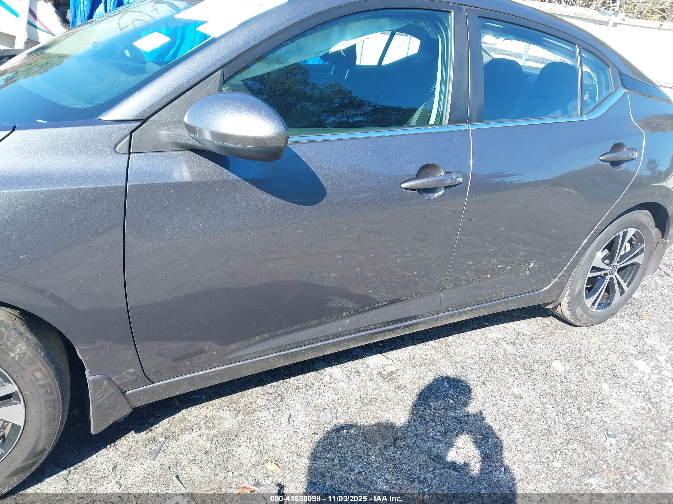 NISSAN SENTRA image 6