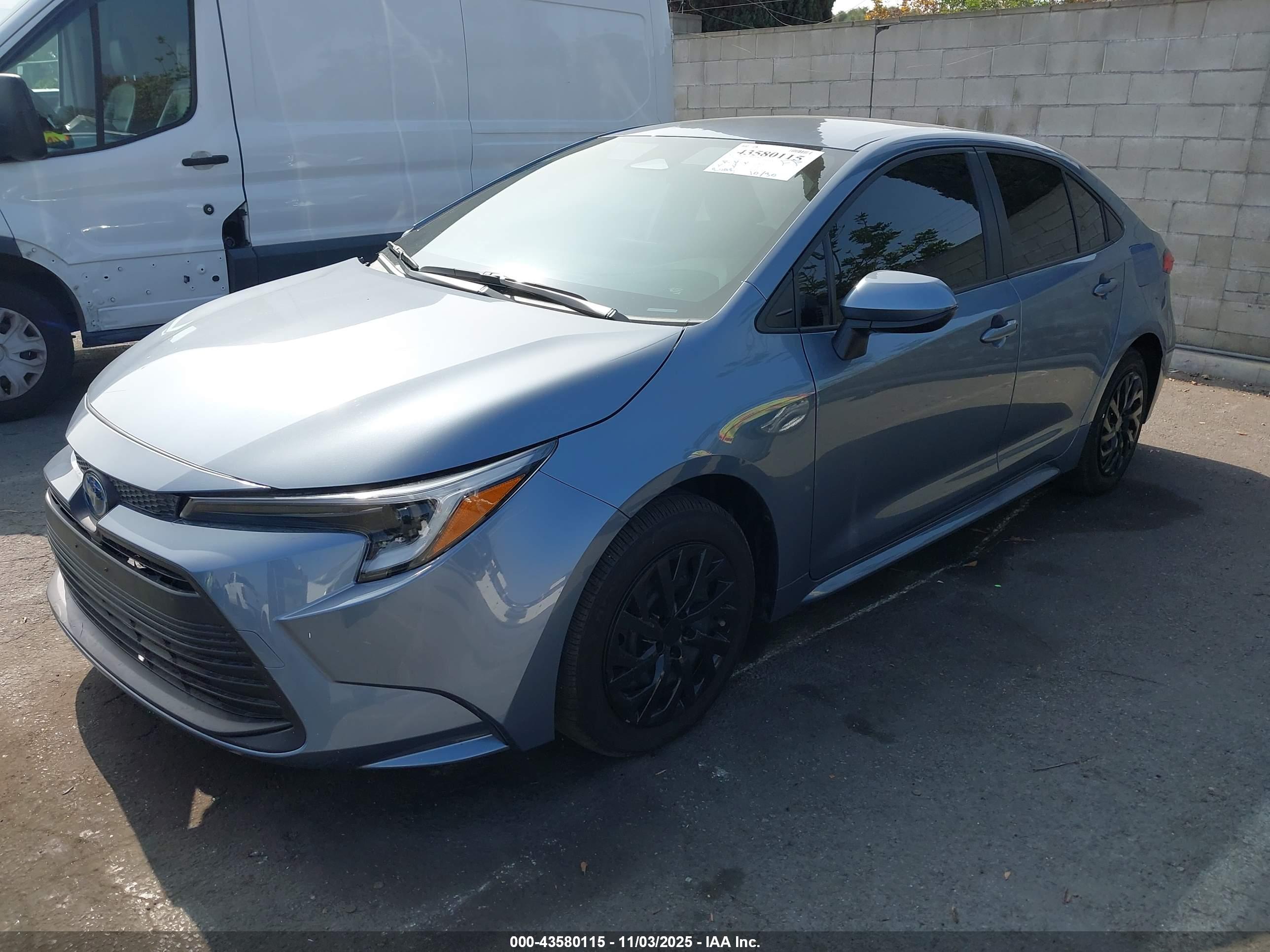 TOYOTA COROLLA image 2