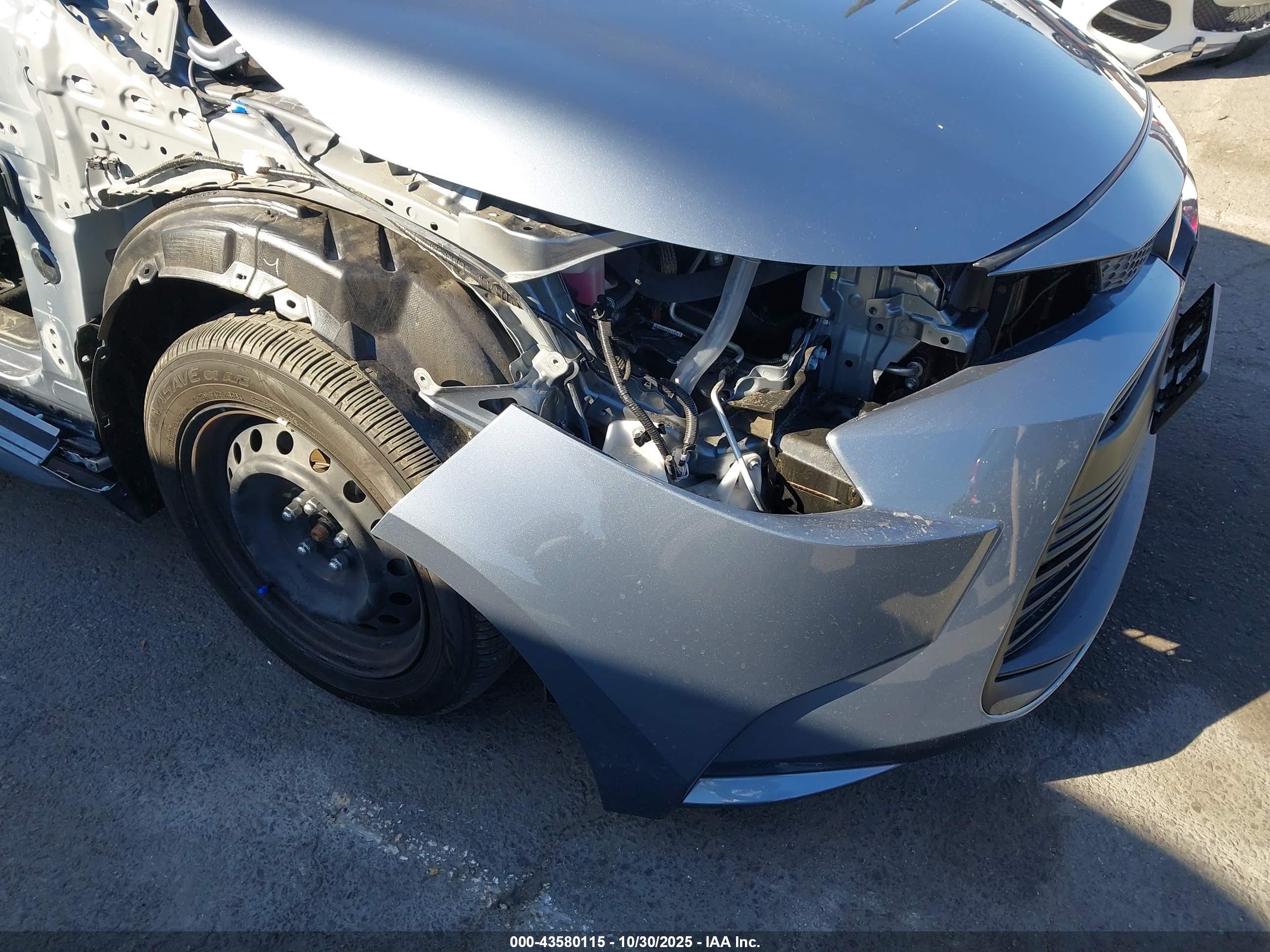 TOYOTA COROLLA image 6