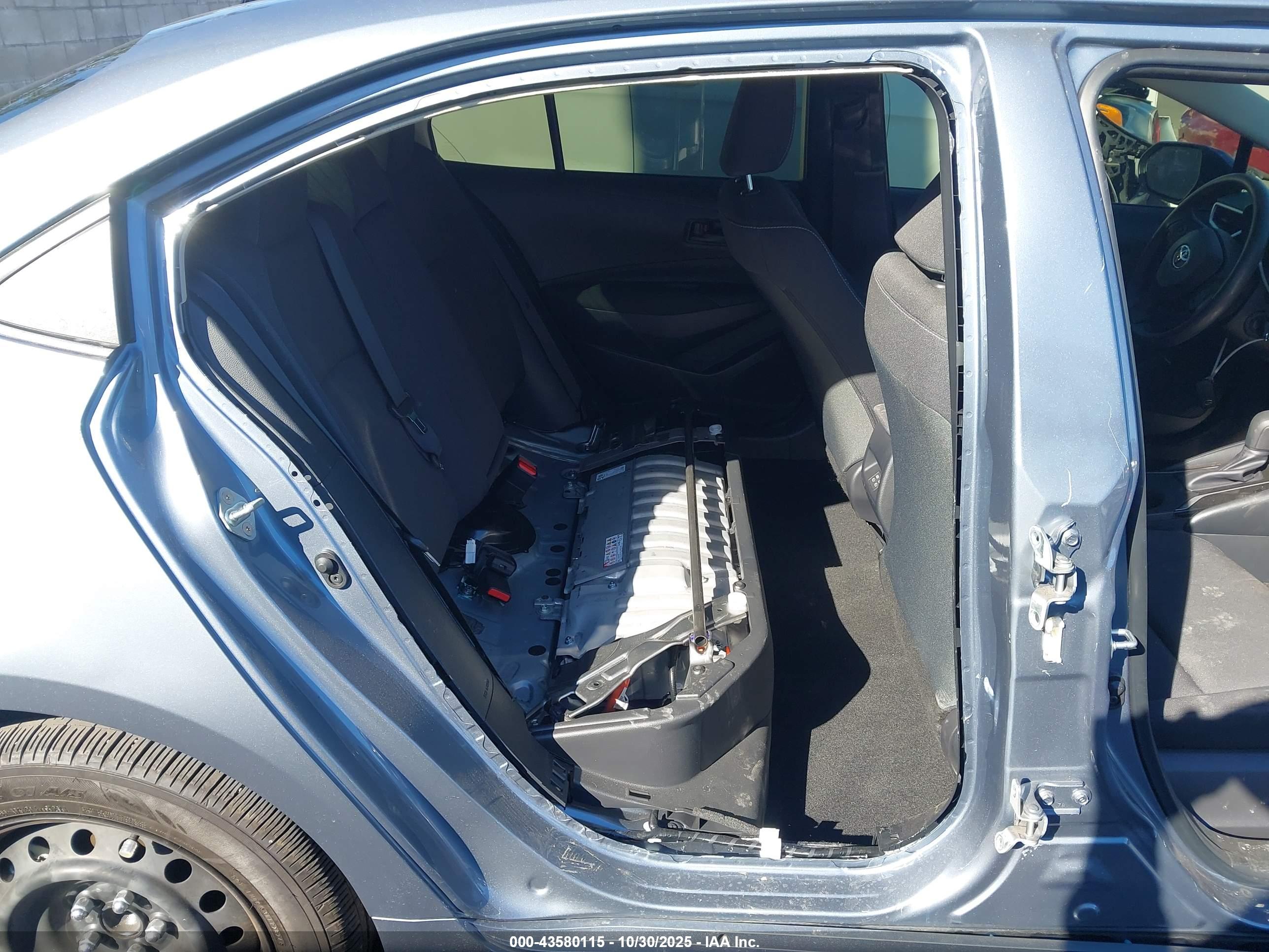 TOYOTA COROLLA image 8