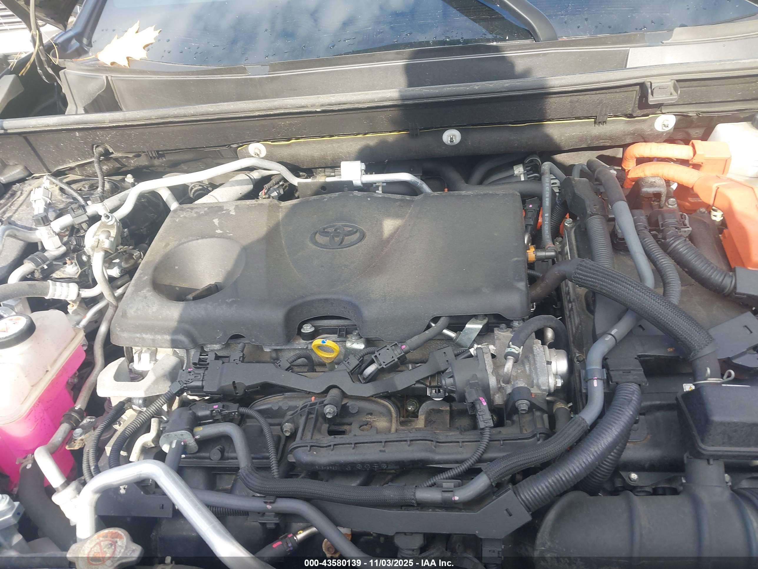 TOYOTA RAV4 image 10