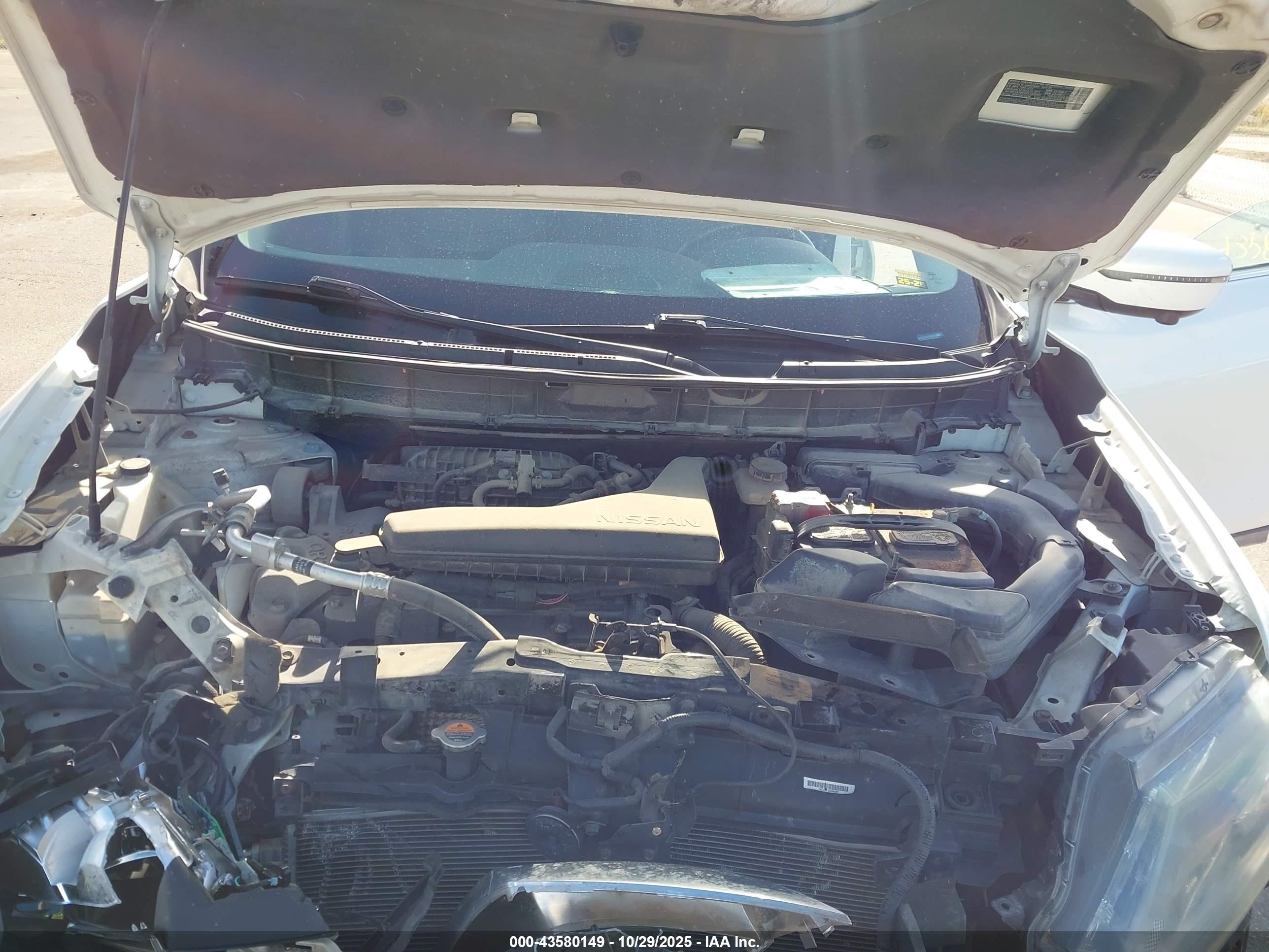 NISSAN ROGUE image 10