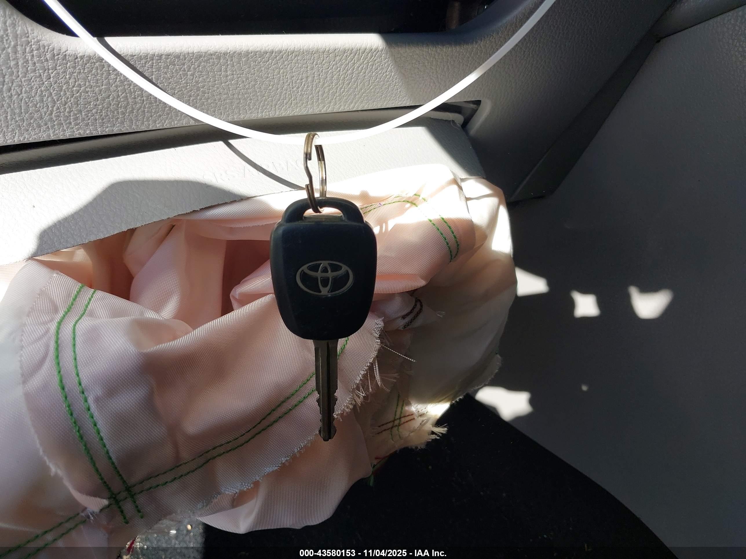 TOYOTA HIGHLANDER image 11