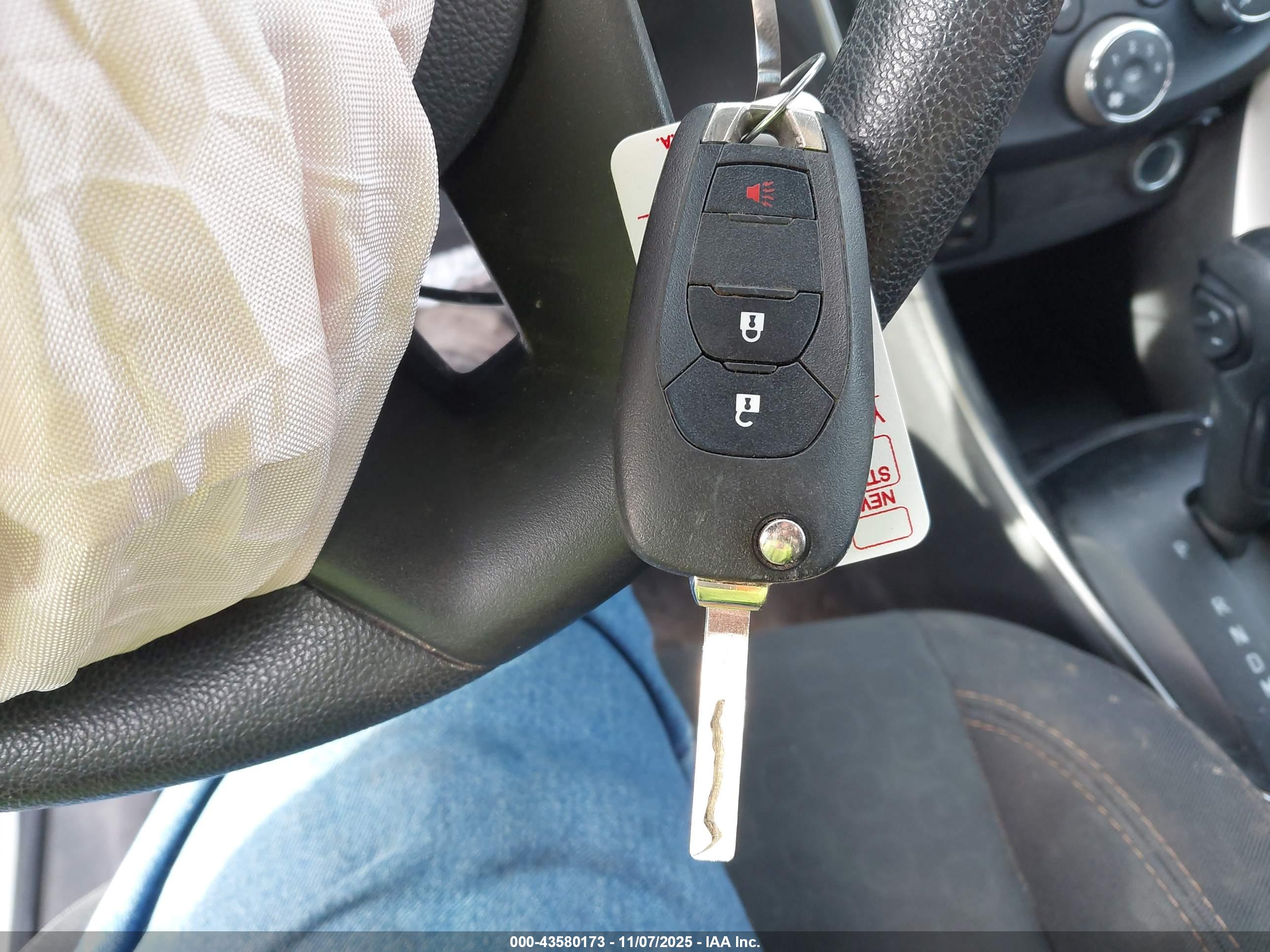 CHEVROLET TRAX image 11