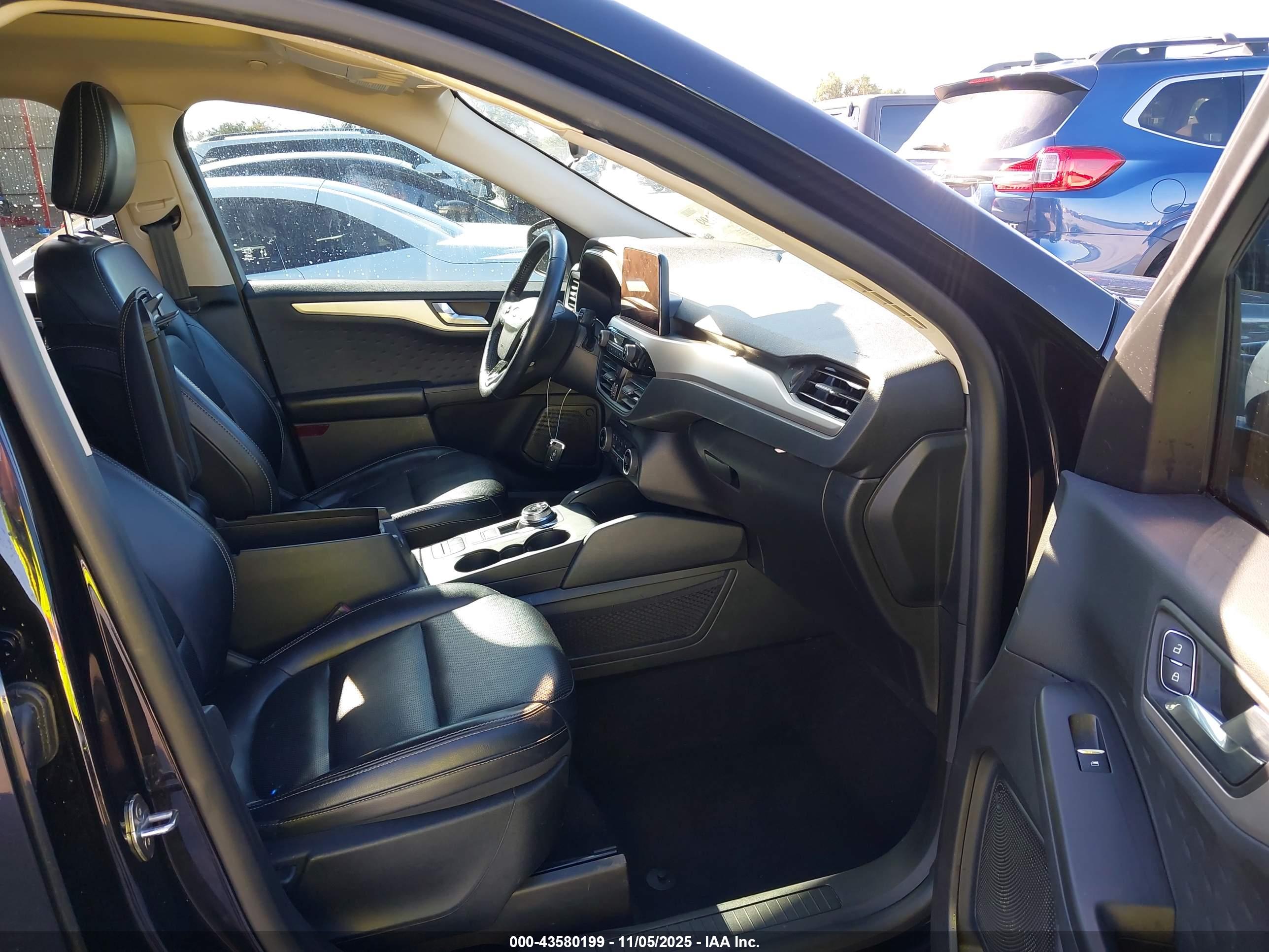 FORD ESCAPE image 5