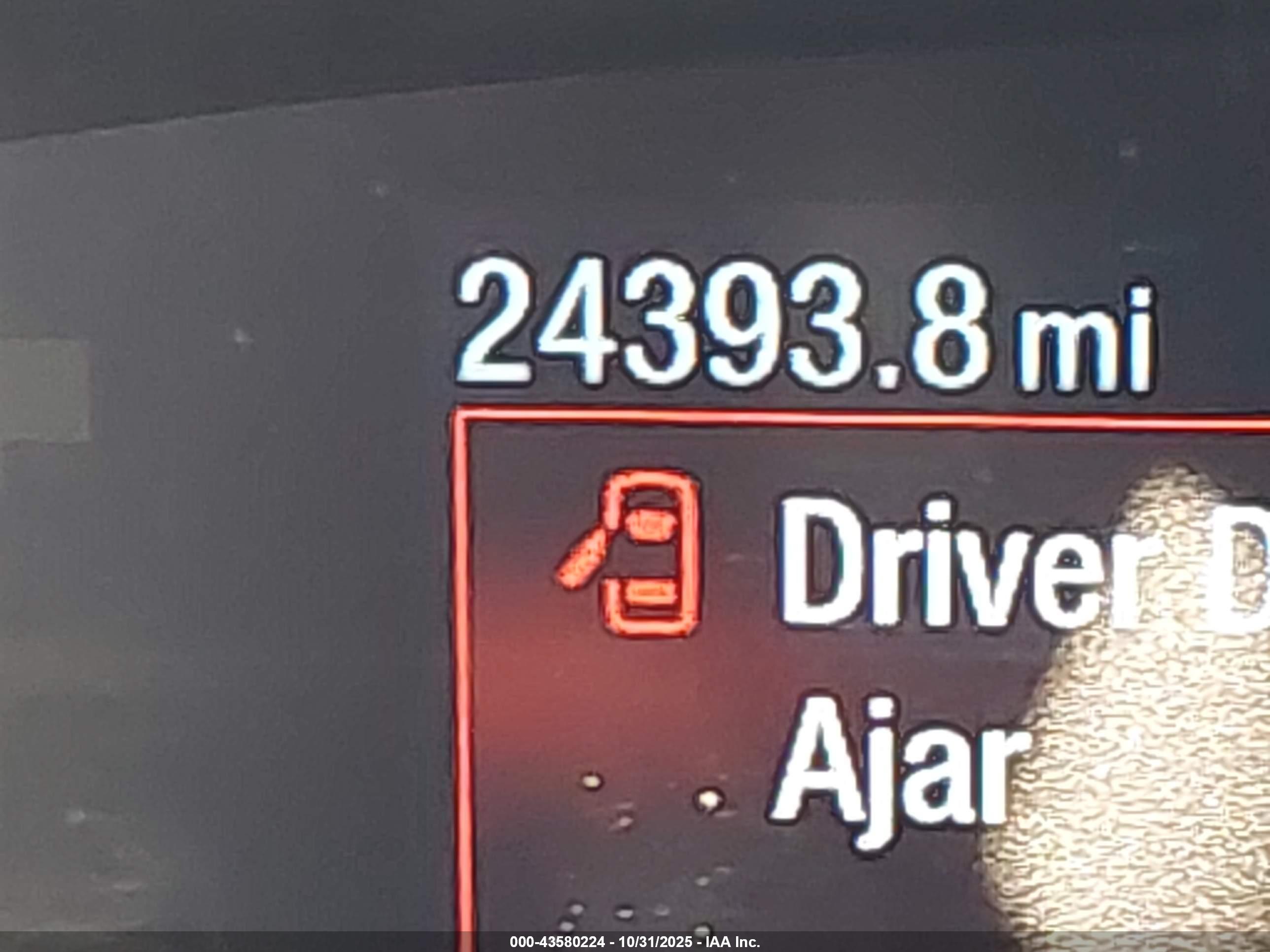 FORD MAVERICK image 7