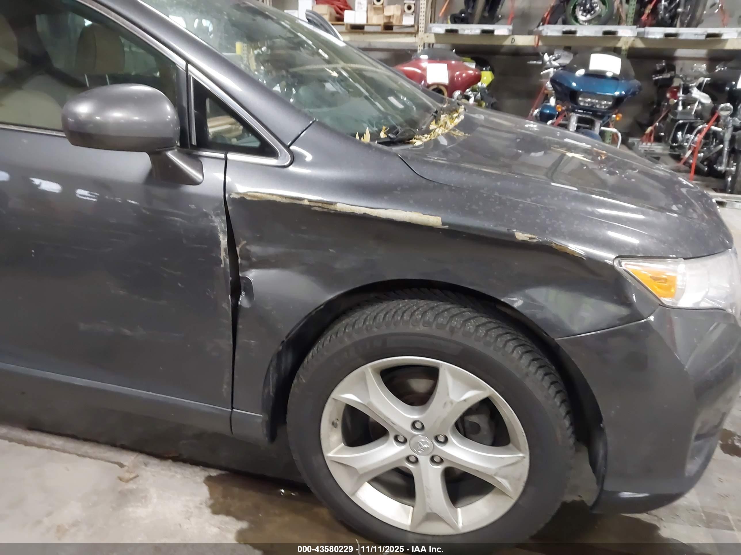 TOYOTA VENZA image 6
