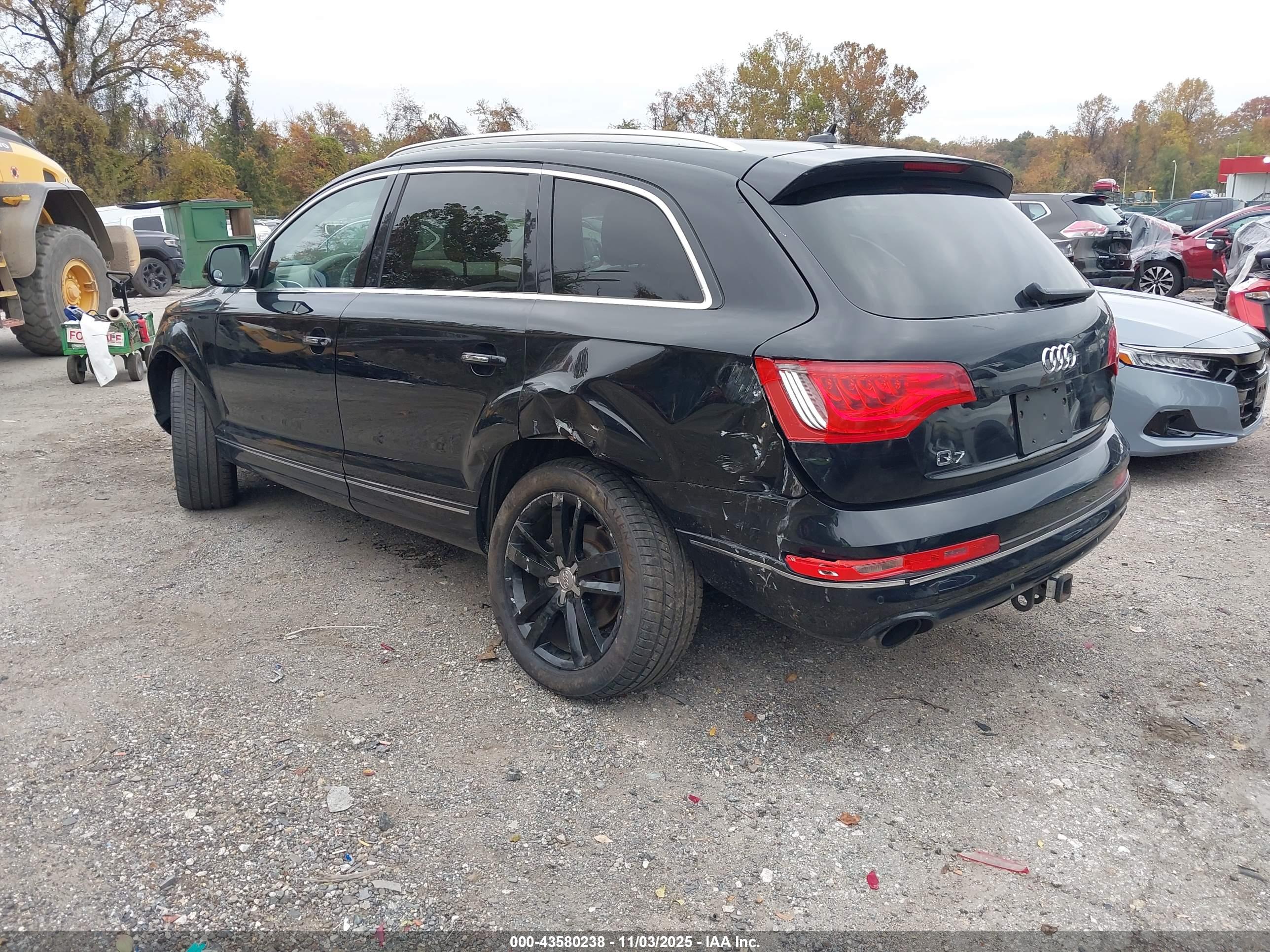 AUDI Q7 image 3