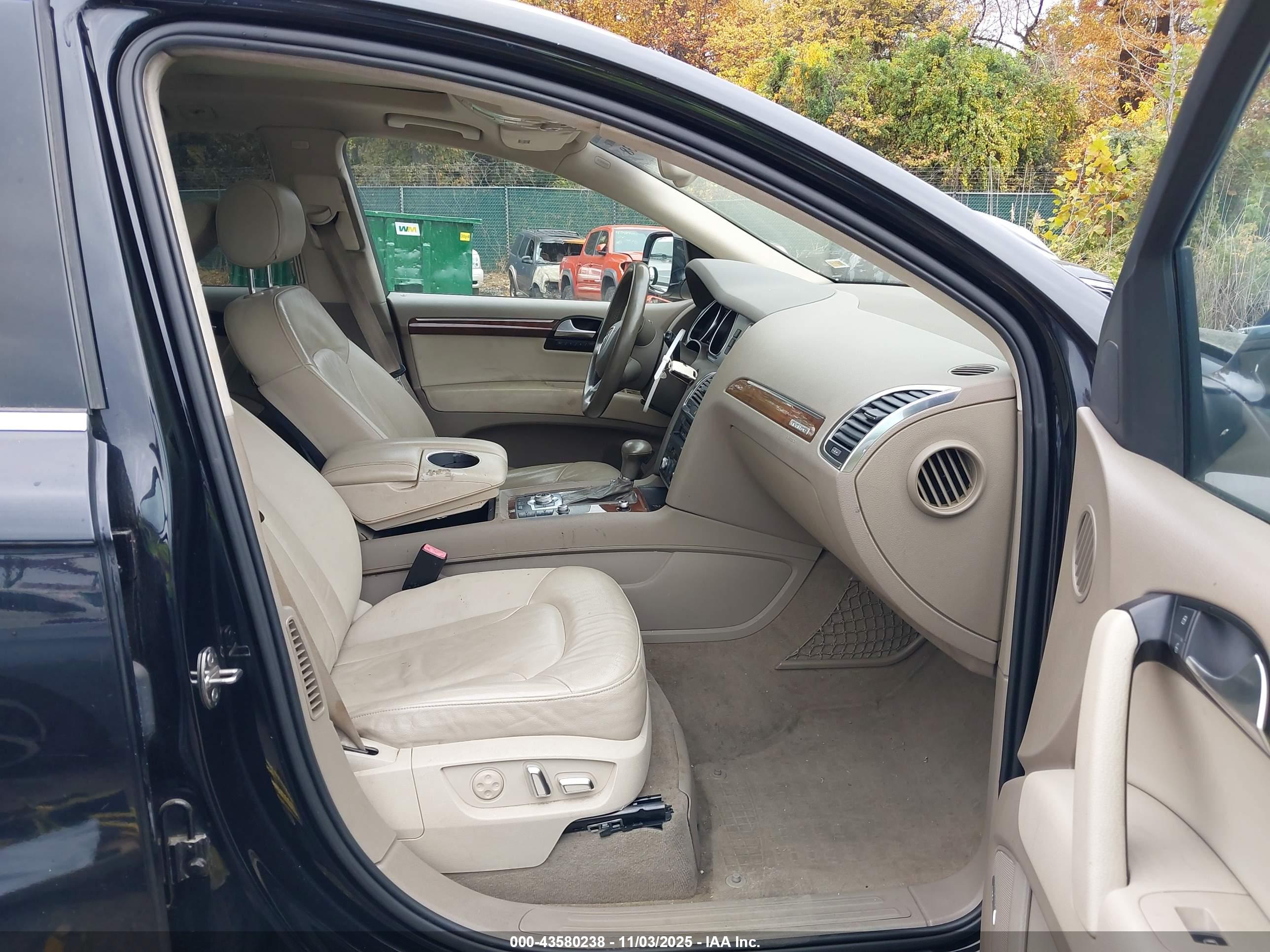 AUDI Q7 image 5