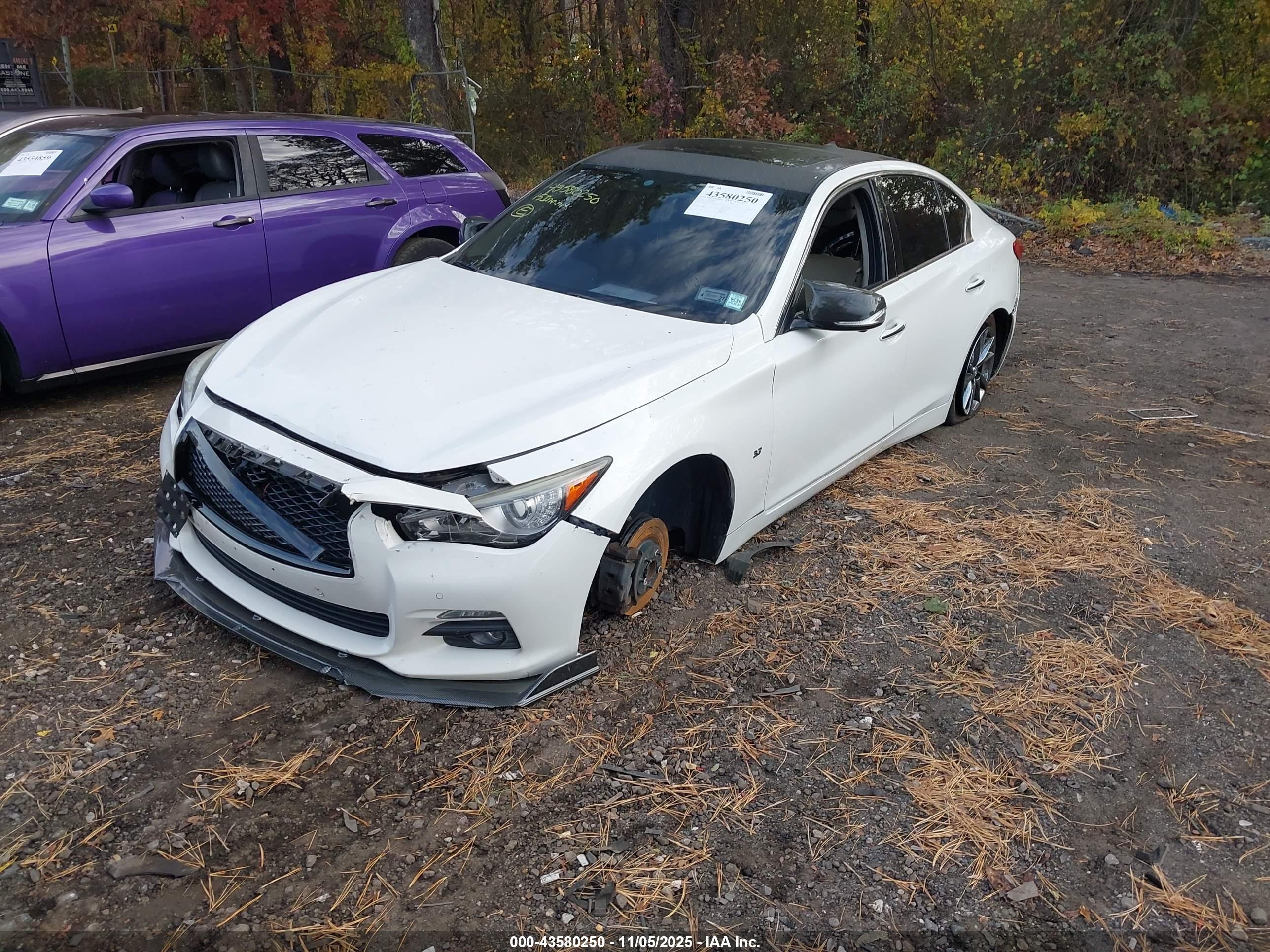 INFINITI Q50 image 2