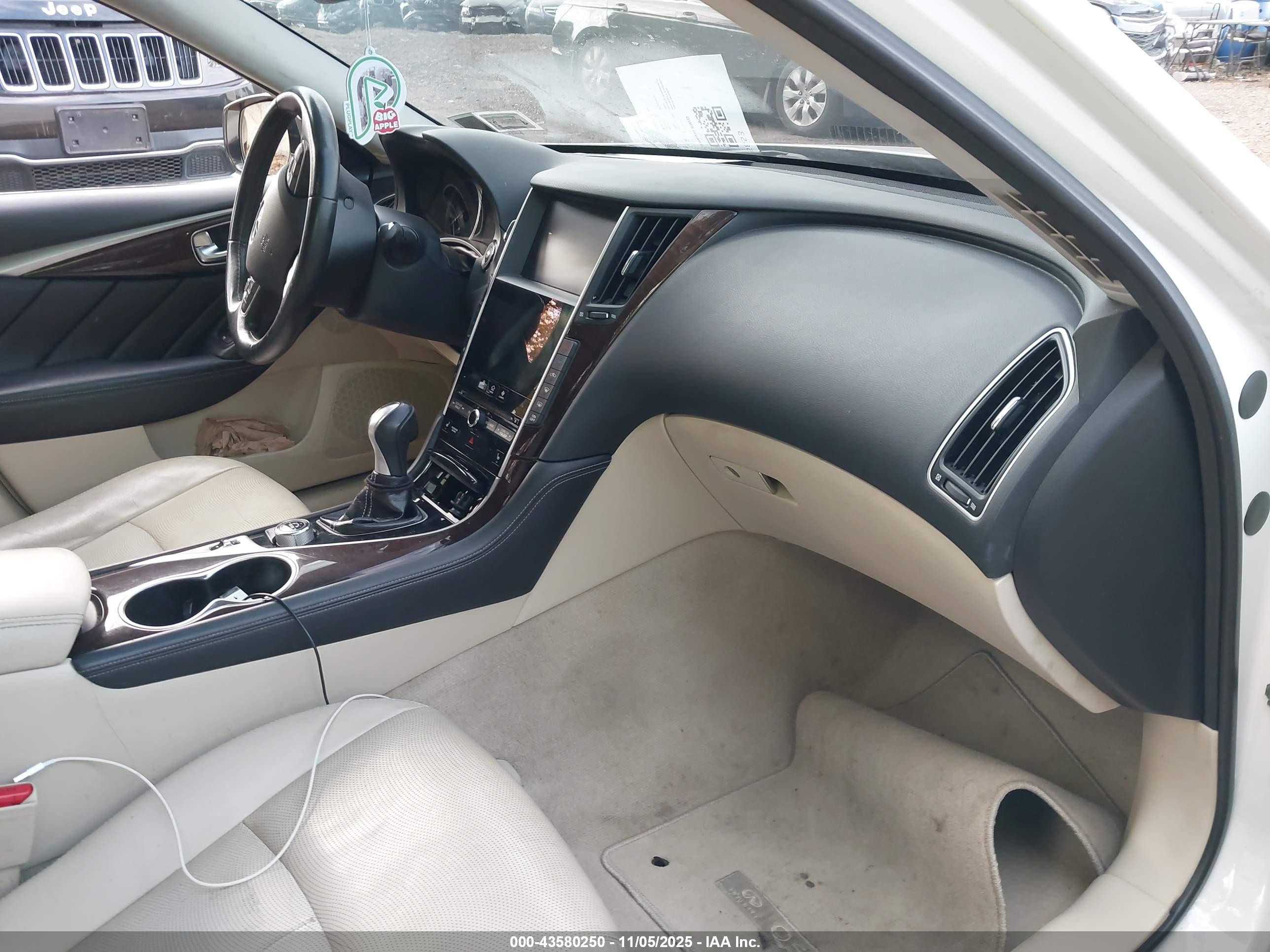 INFINITI Q50 image 5