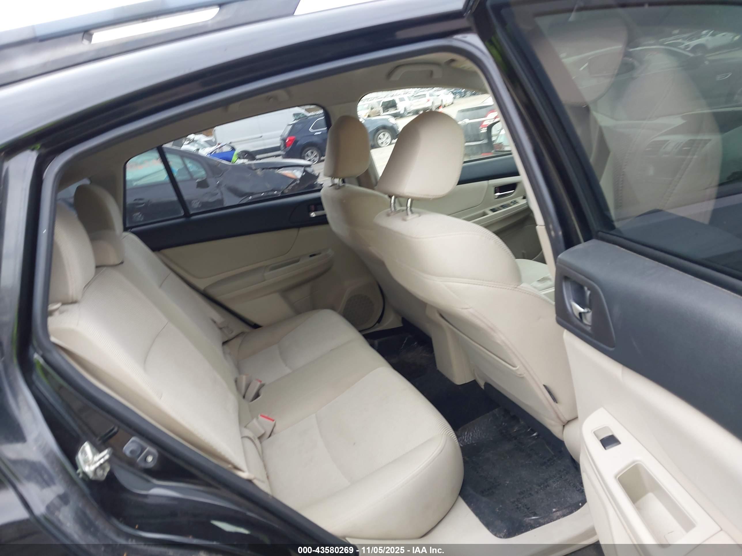 SUBARU XV image 8