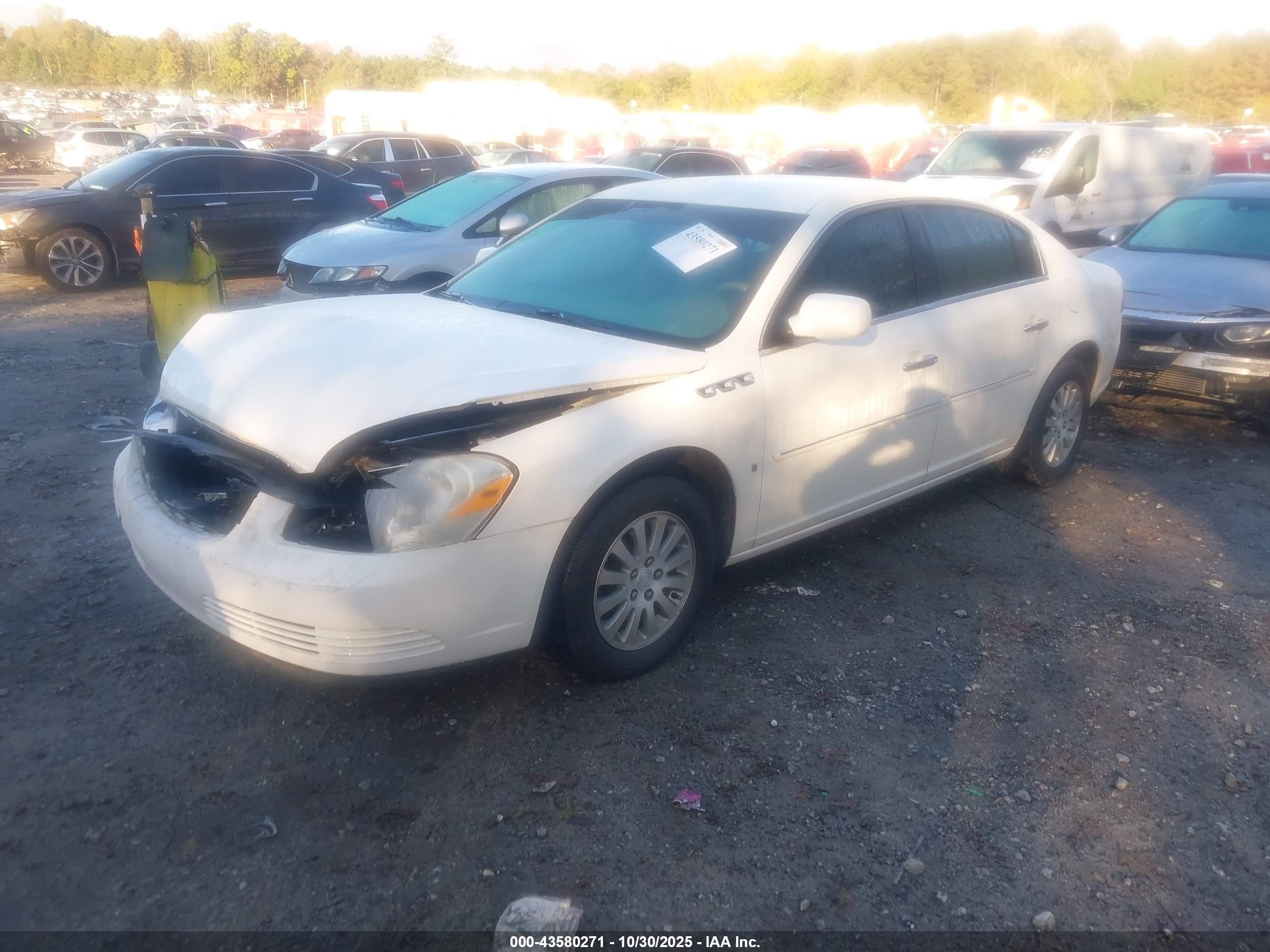 BUICK LUCERNE image 2