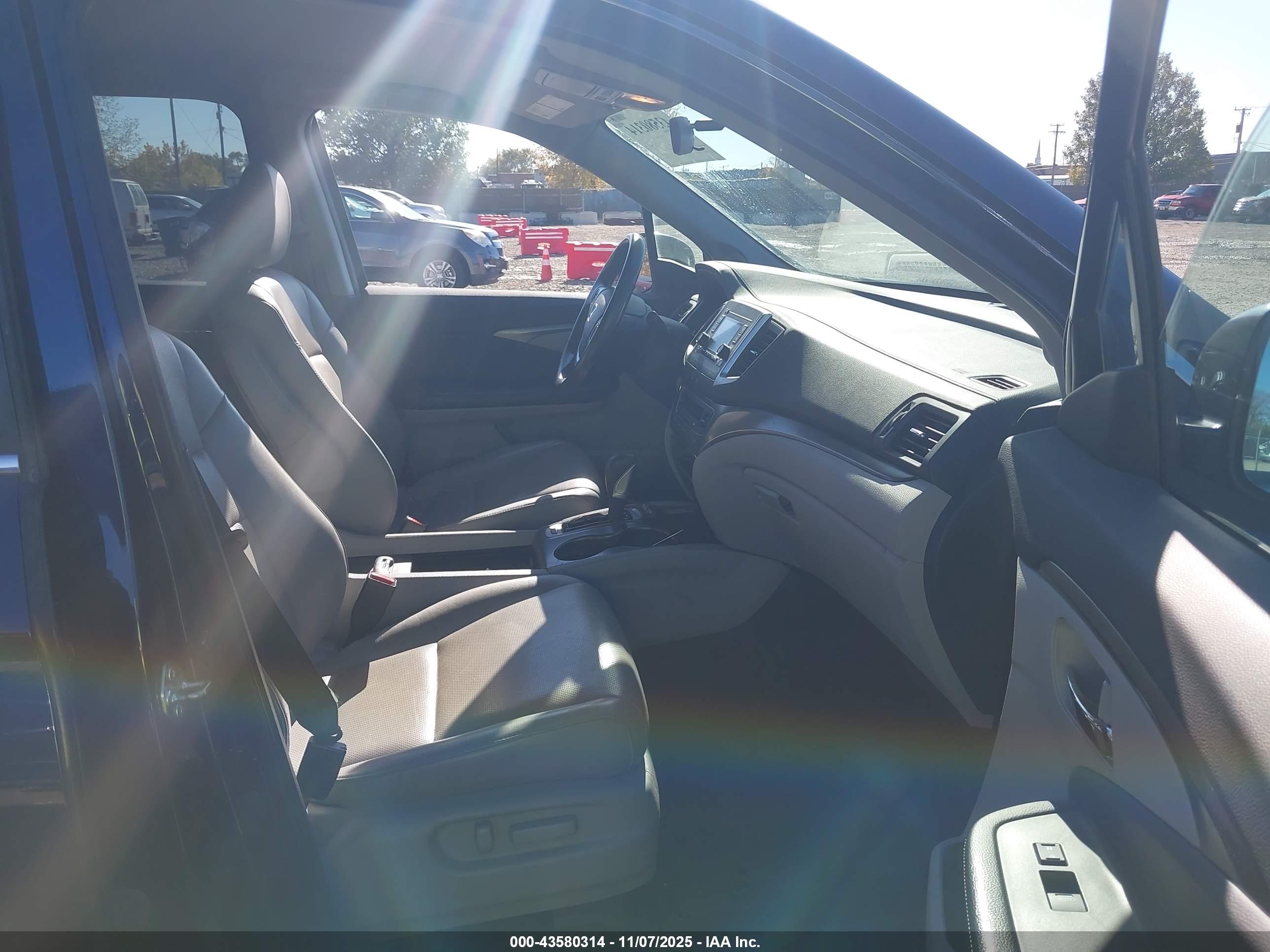HONDA RIDGELINE image 5