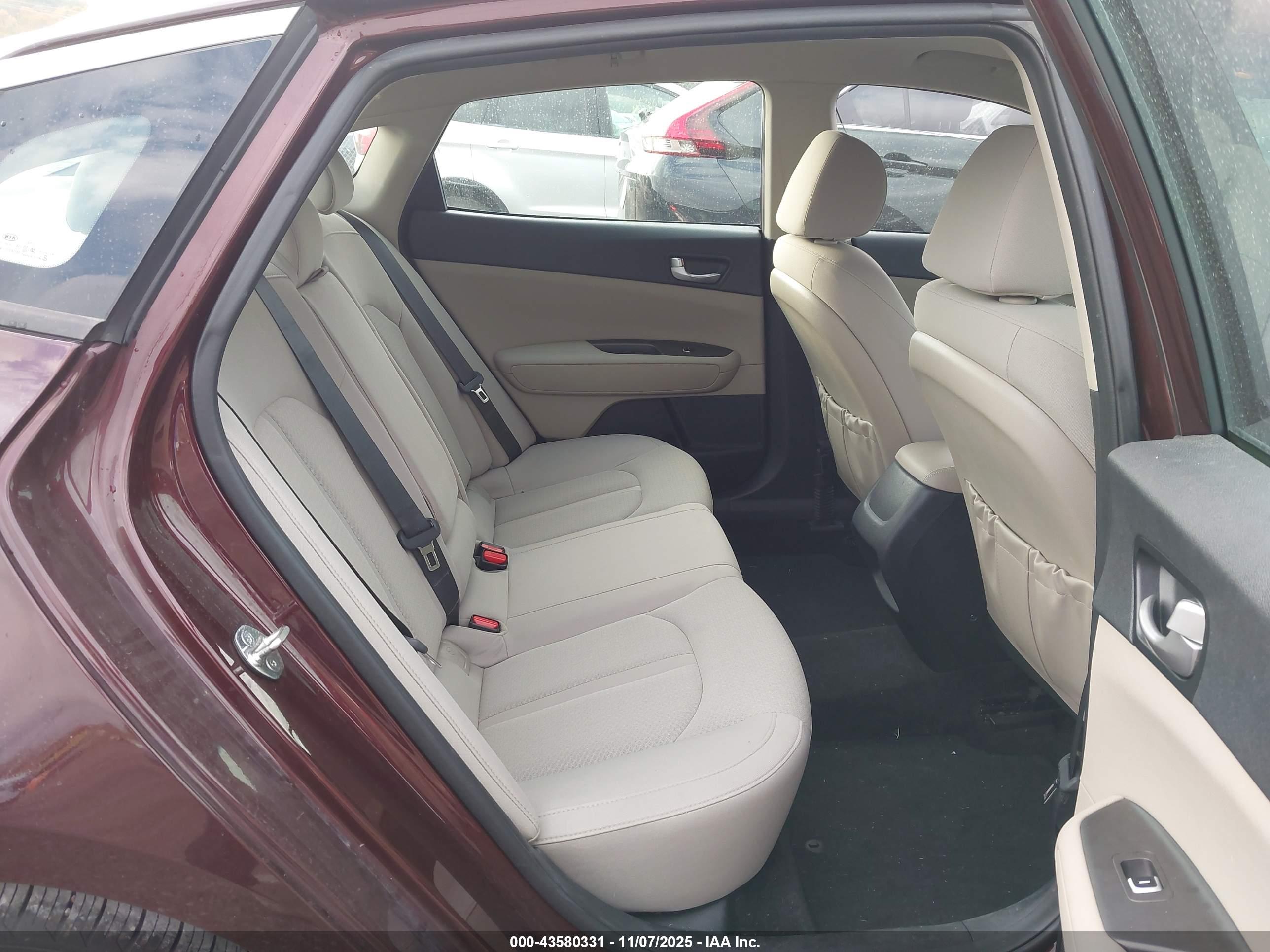 KIA OPTIMA image 8
