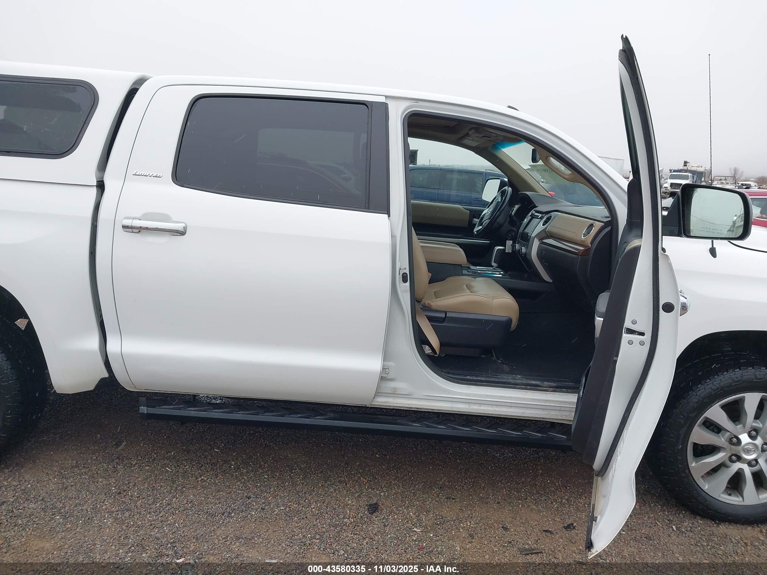 TOYOTA TUNDRA image 5