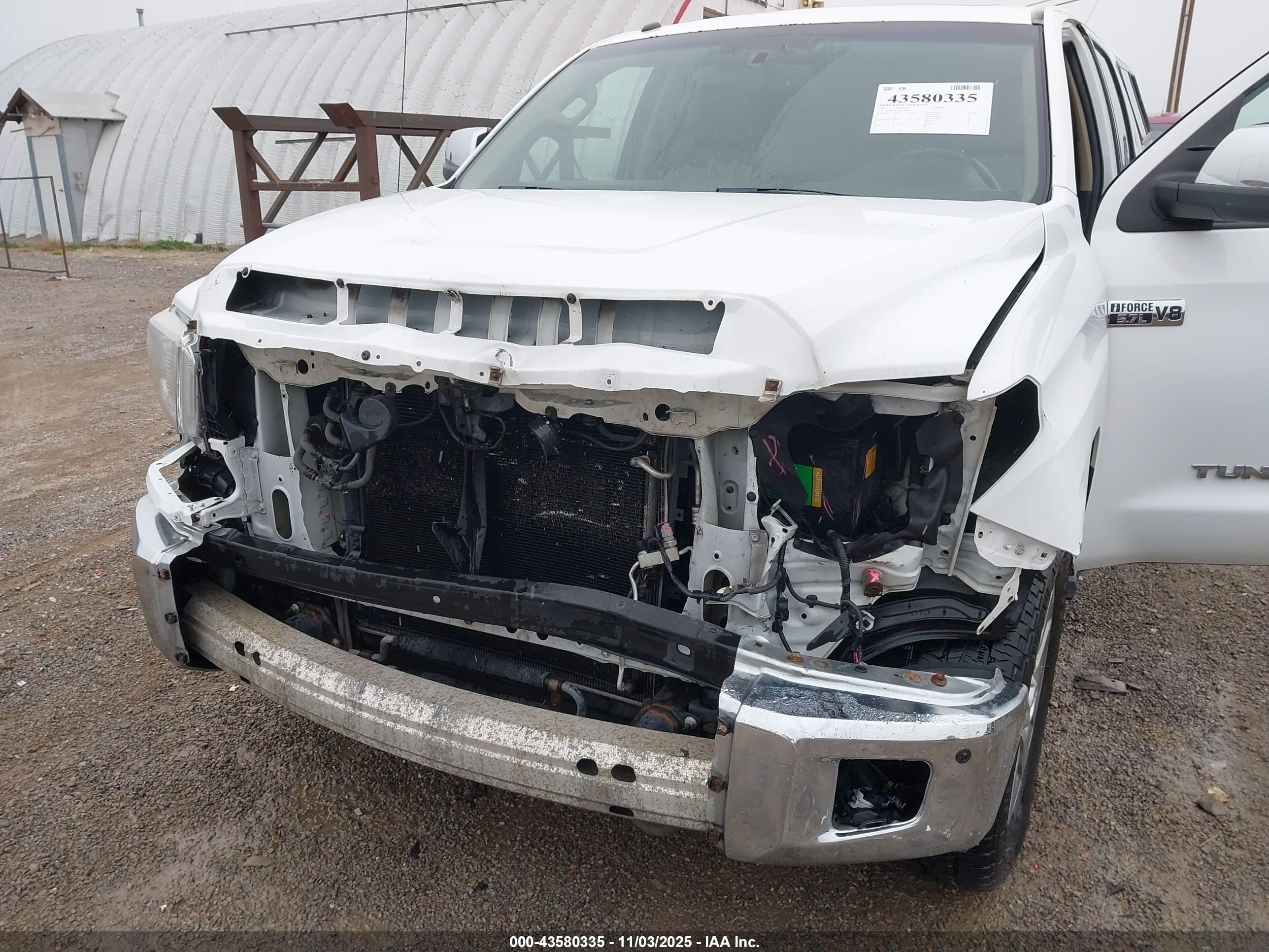 TOYOTA TUNDRA image 6