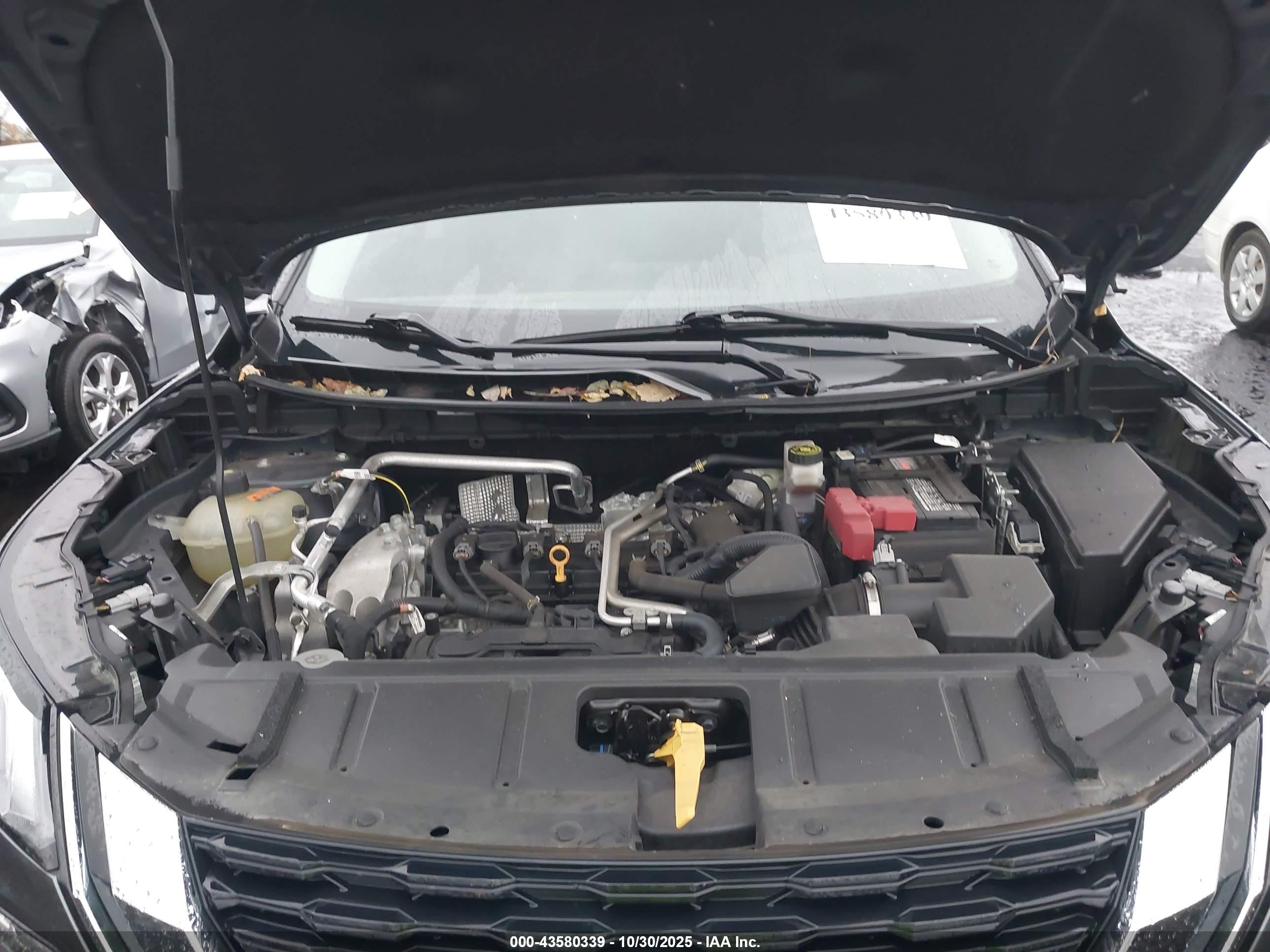 NISSAN ROGUE image 10