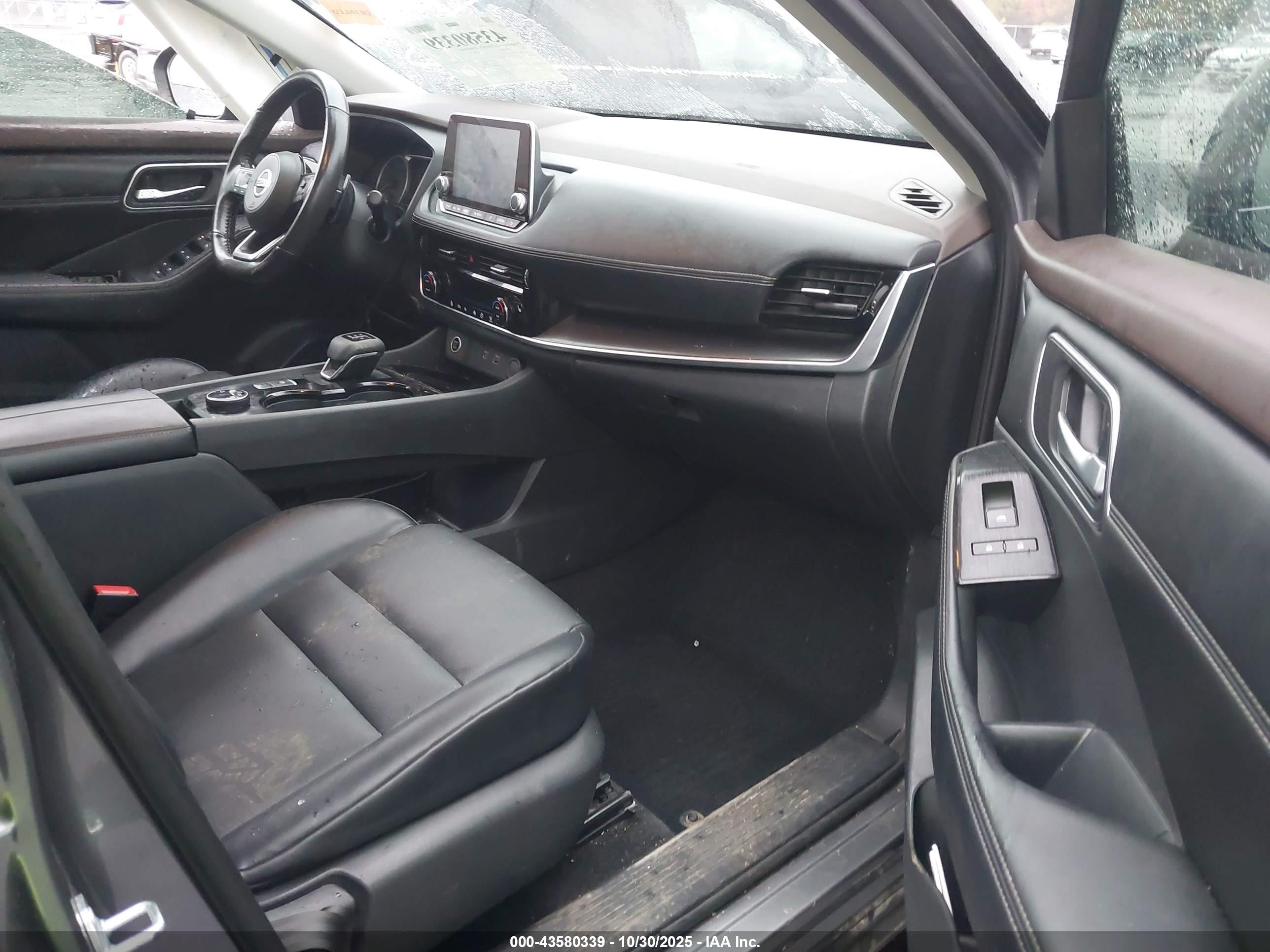 NISSAN ROGUE image 5