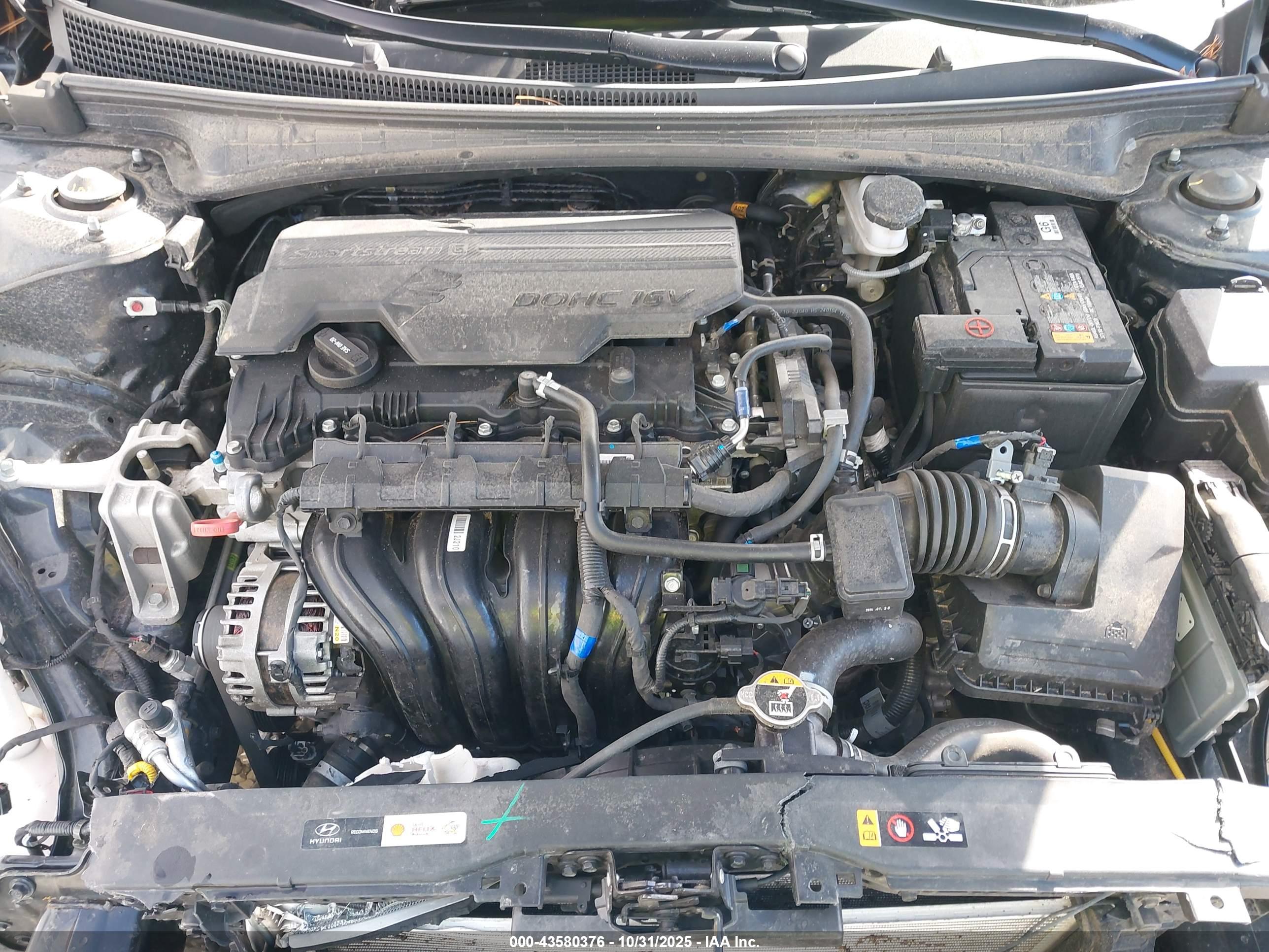 HYUNDAI ELANTRA image 10
