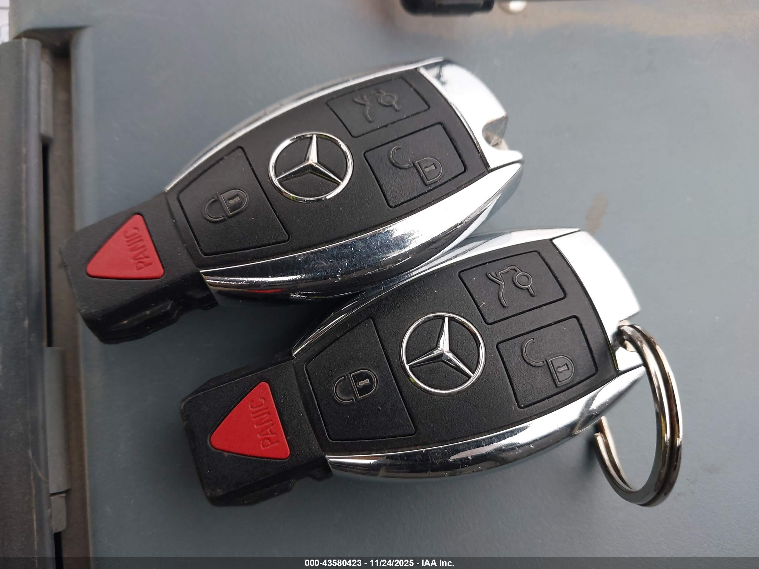 MERCEDES-BENZ GLA image 11