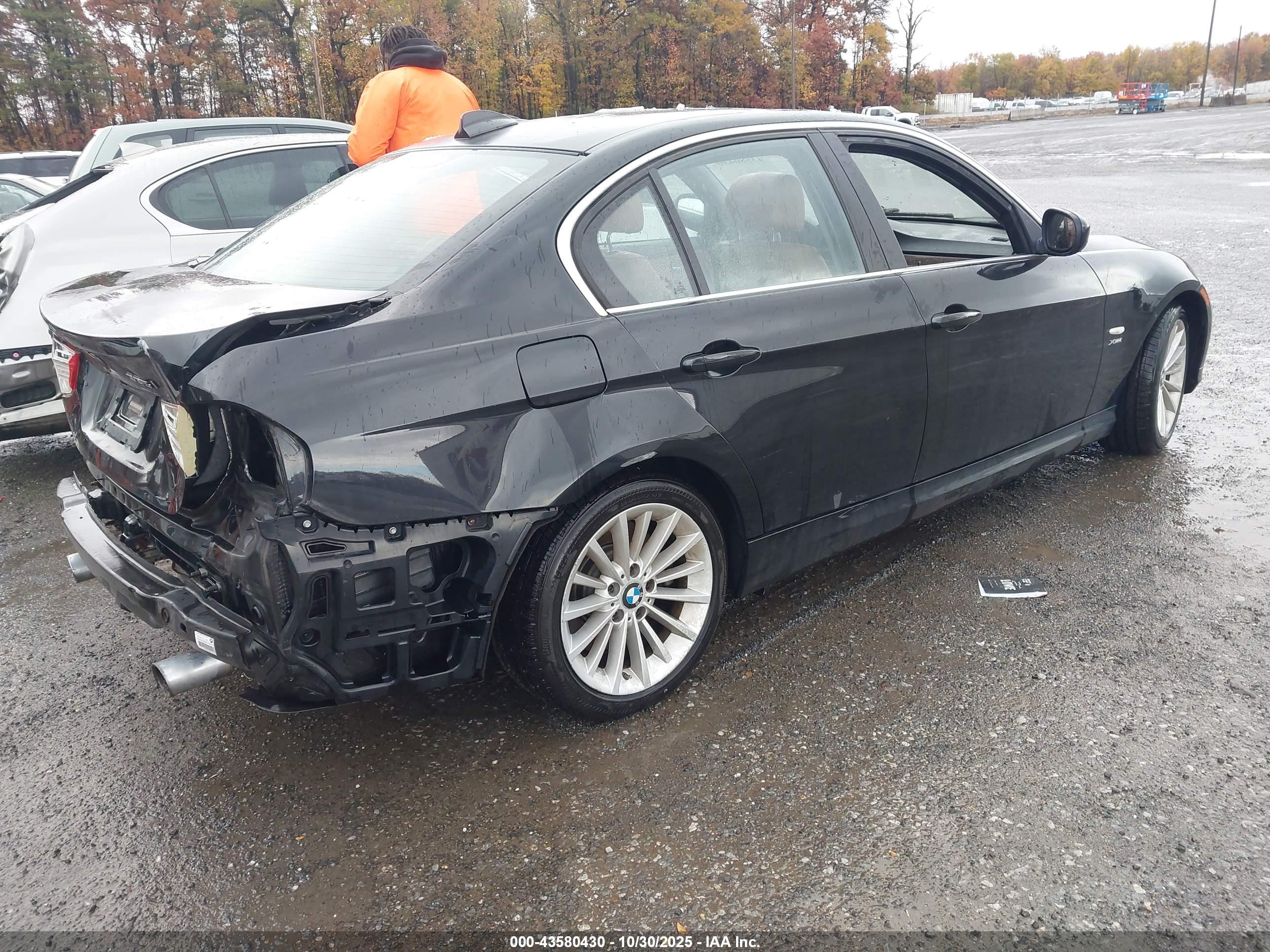 BMW 335I image 4