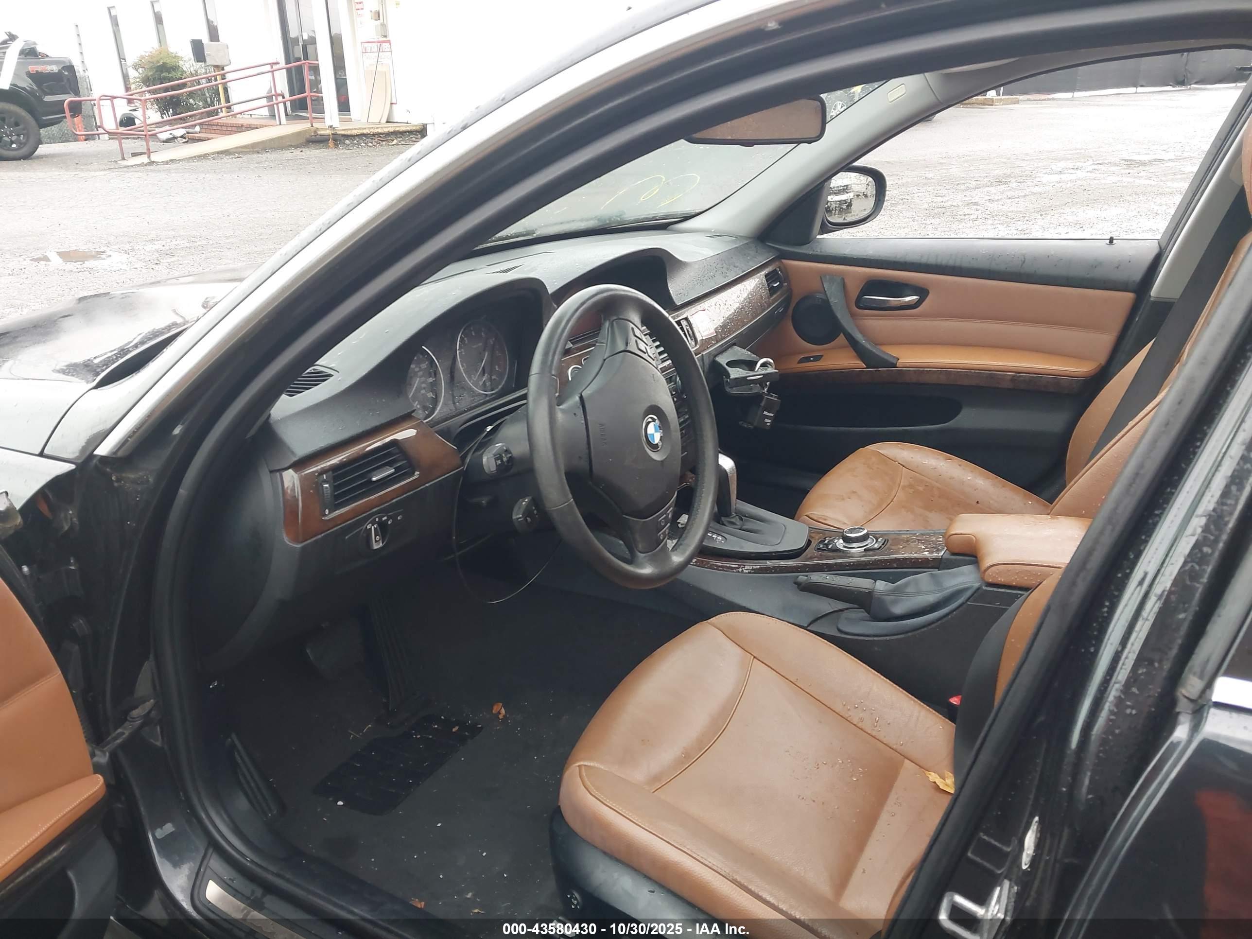 BMW 335I image 5