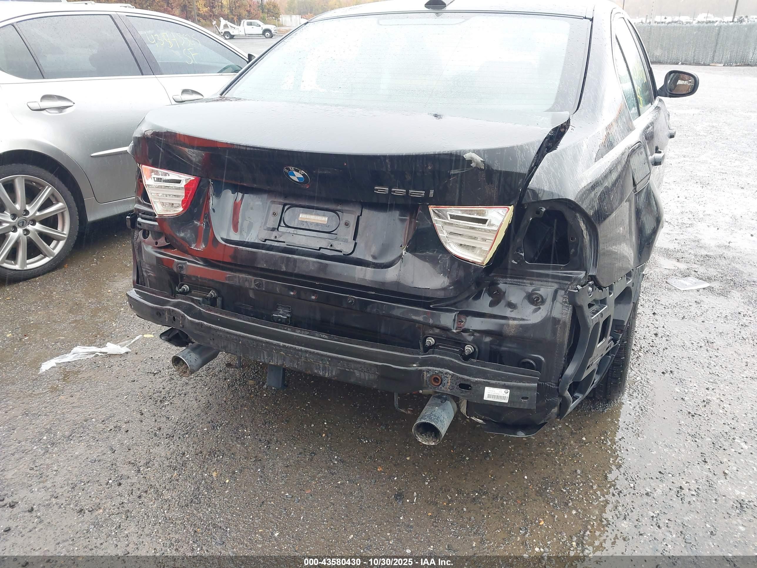BMW 335I image 6