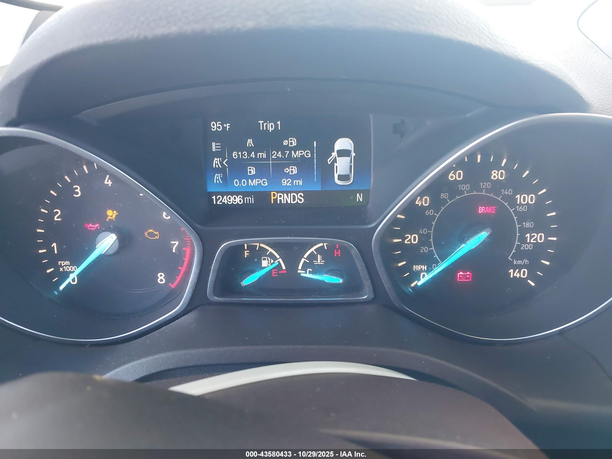 FORD ESCAPE image 7